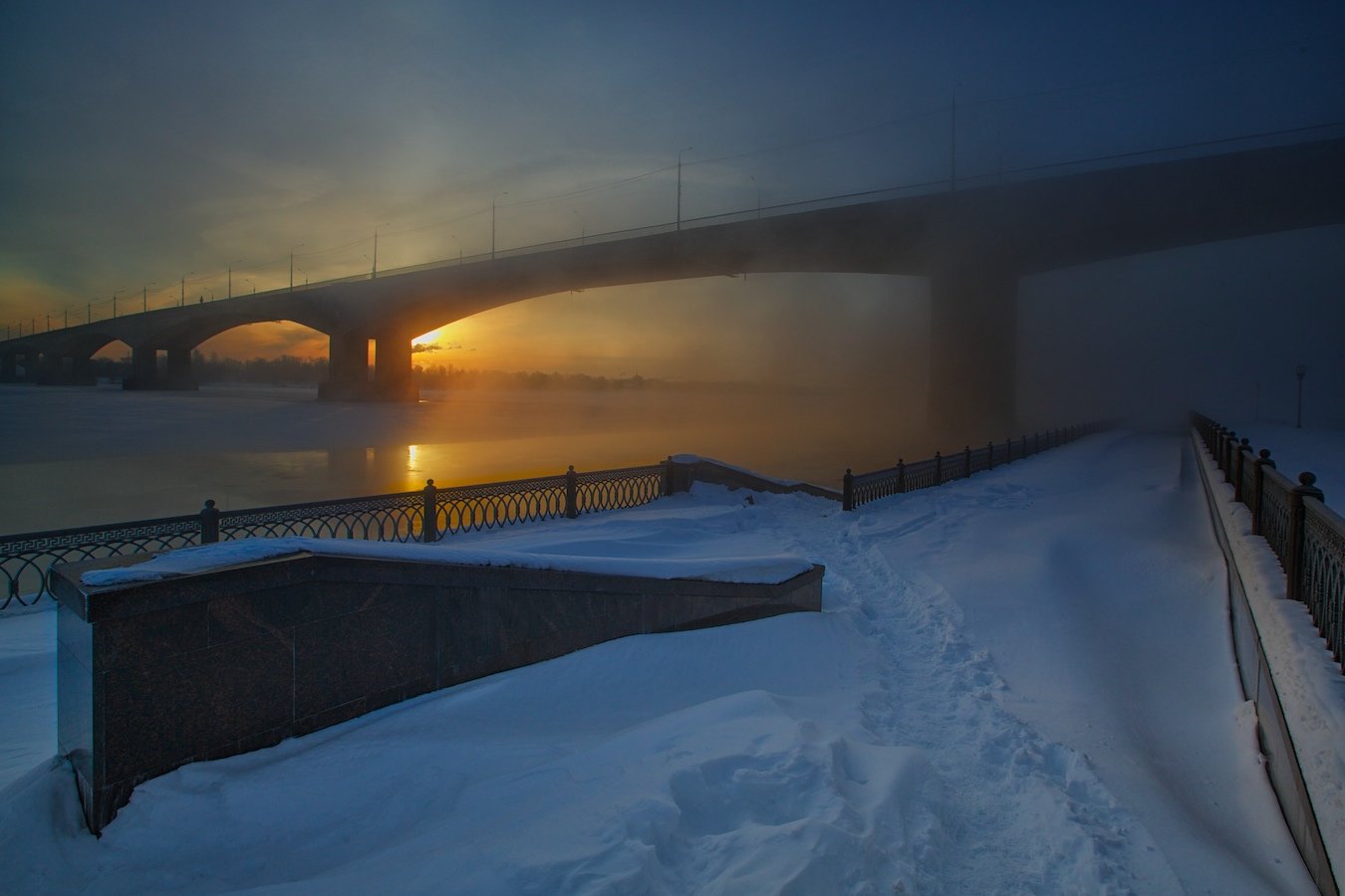 город,ярославль,зима,утро,городские пейзажи,набережная,река,волга., СПИРИДОНОВ НИКОЛАЙ