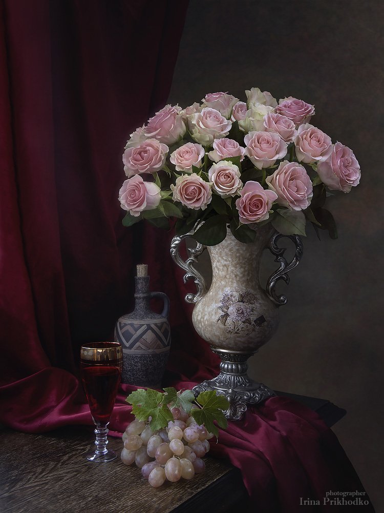 натюрморт, цветы, винтажный, букет, розы, вино, виноград, Ирина Приходько