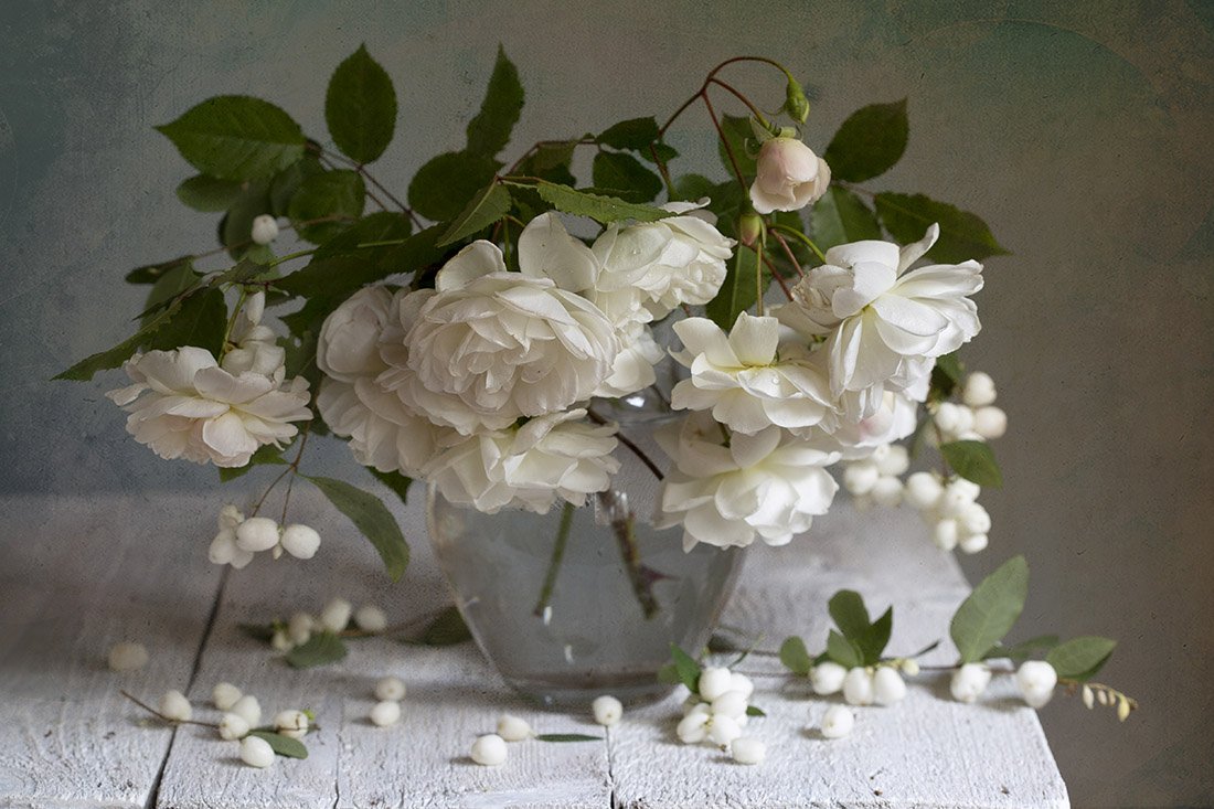 роза, стекло, ваза, снежная ягода, Марина Кулакова