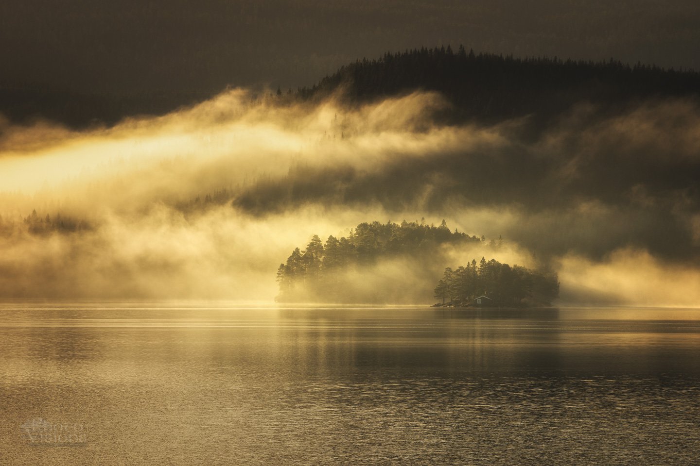 norway,norwegian,lake,lakescape,jonsvatnet,fog,foggy,morning,sunrise,forest,woodlands,, Adrian Szatewicz