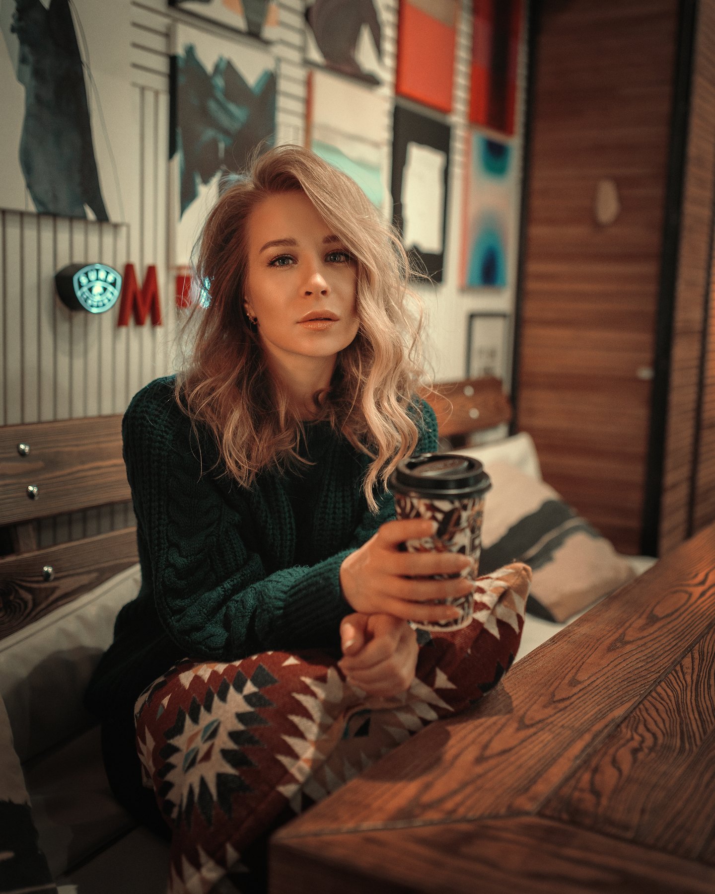 портрет девушка кафе кофе вечер, Витковский Андрей