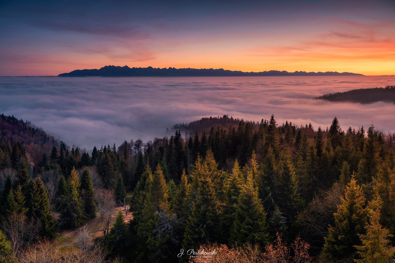 mountains, mountain, dusk, colours, sunset, landscape,landscape scenery,fog, clouds, sea of fog,, Jakub Perlikowski