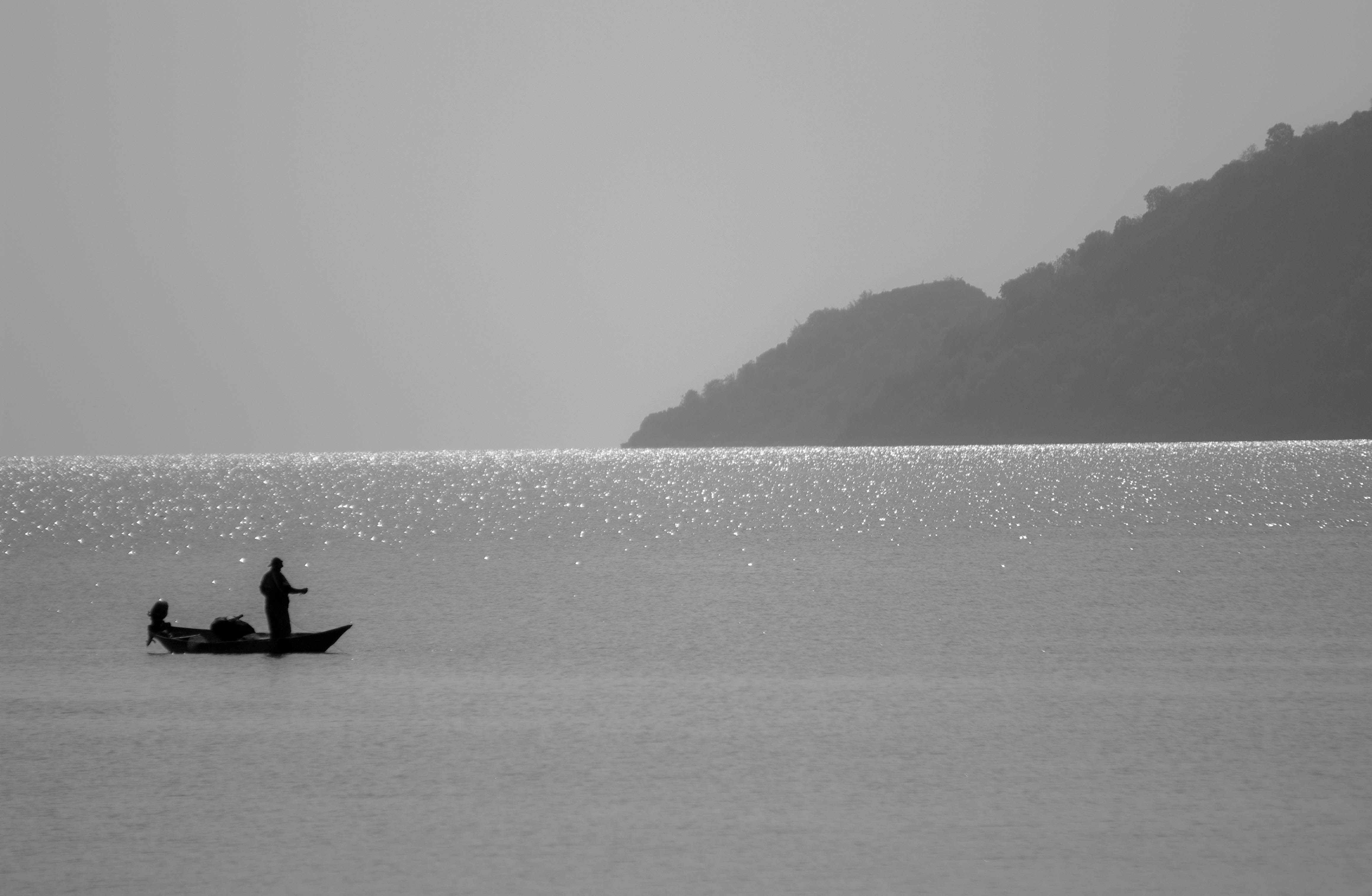 рыбак, пейзаж, черно белое фото, горы., Антон Ерошенко