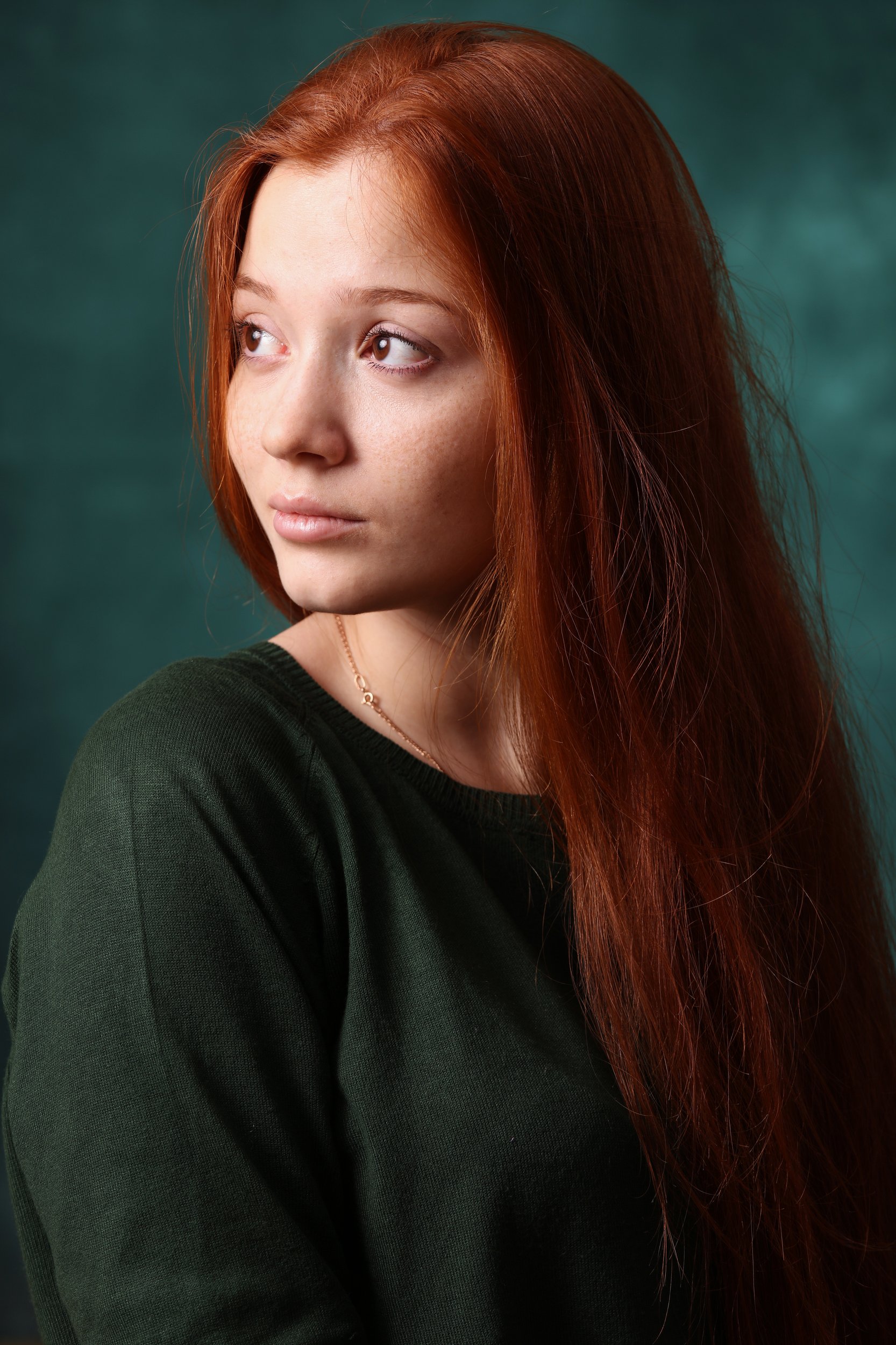 girl,portrait,red,green,рыжий,зелёный,портрет, девушка,красота,, Олег Грачёв