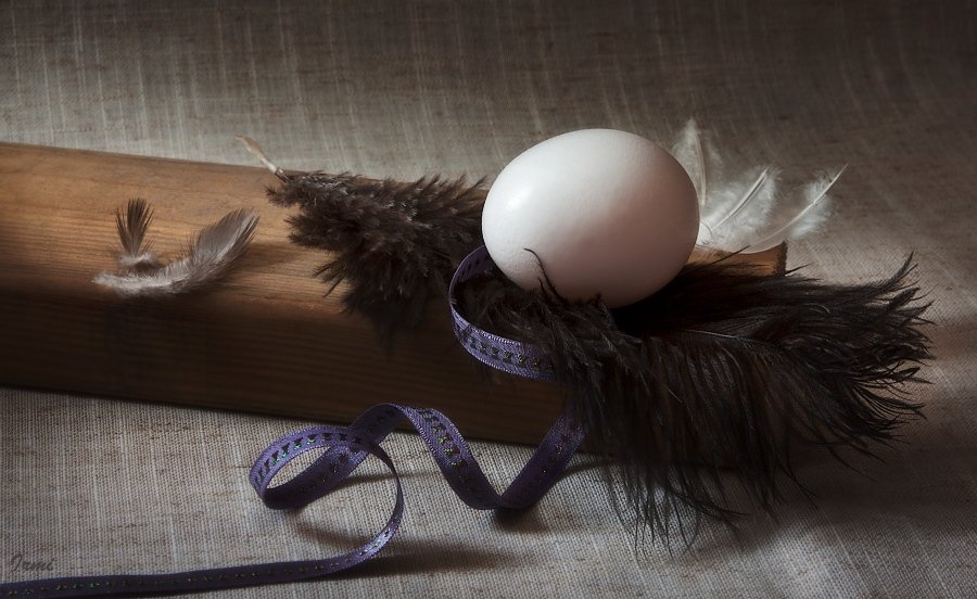 Яйцо перья брусок деревянный лен, Юрий Юшваев
