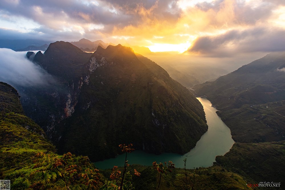 quanphoto, landscape, morning, sunrise, dawn, mountains, valley, canyon, river, vietnam, quanphoto