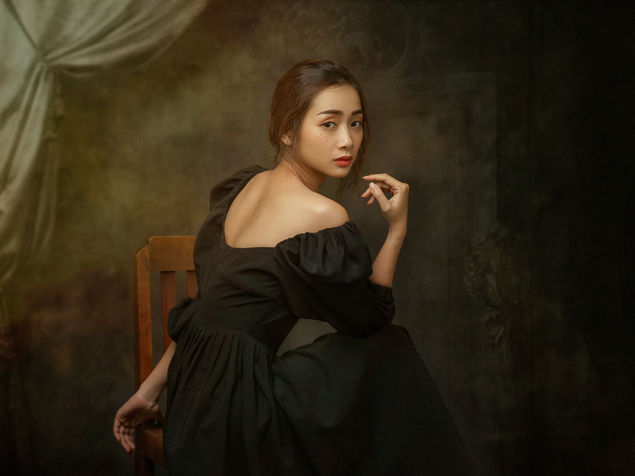 portrait, woman, female, beauty, old, face, dress, black, vietnamese, asian, girl, staged, fine art, Hoang Viet Nguyen