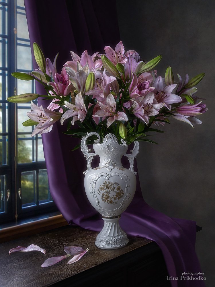 натюрморт, букет, лилии, художественное фото, старинная ваза, винтажный, цветочный, Ирина Приходько