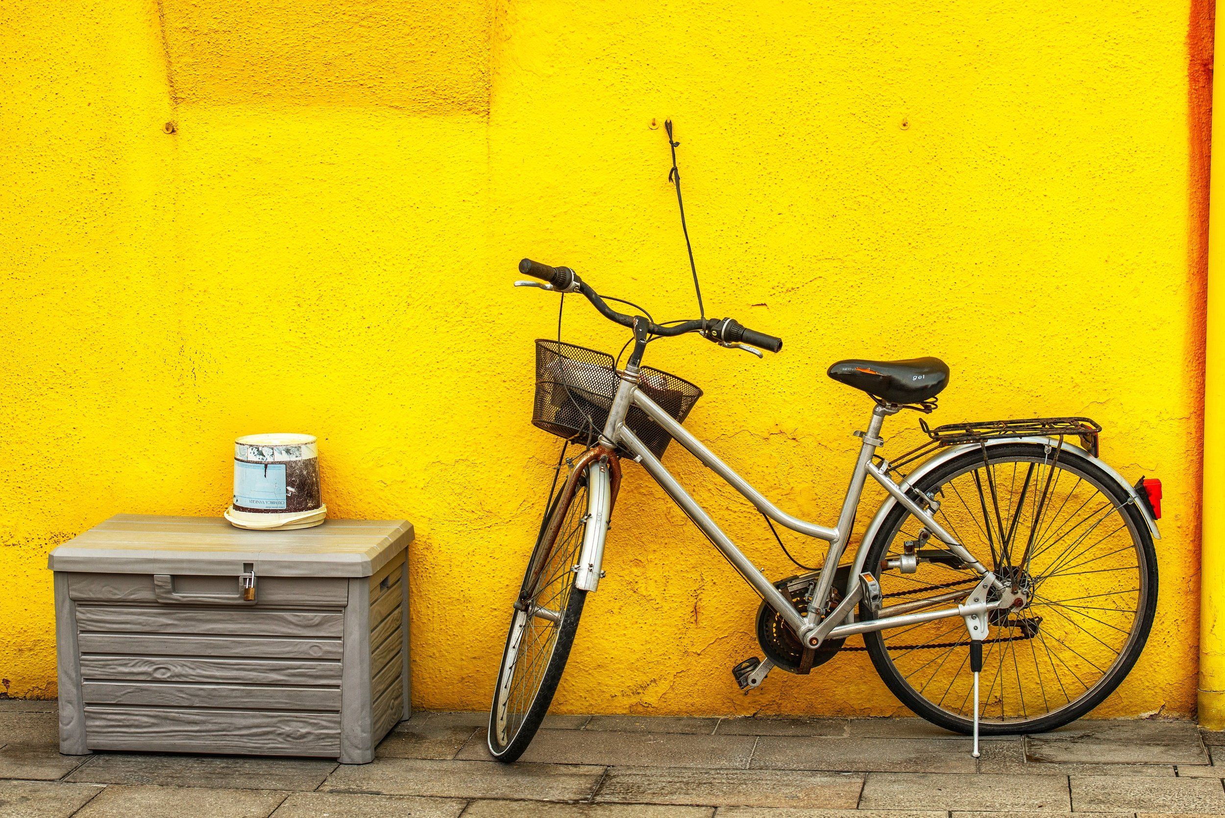 бурано, италия, венеция, велосипед, желтый цвет, стрит, Владимир Яськив