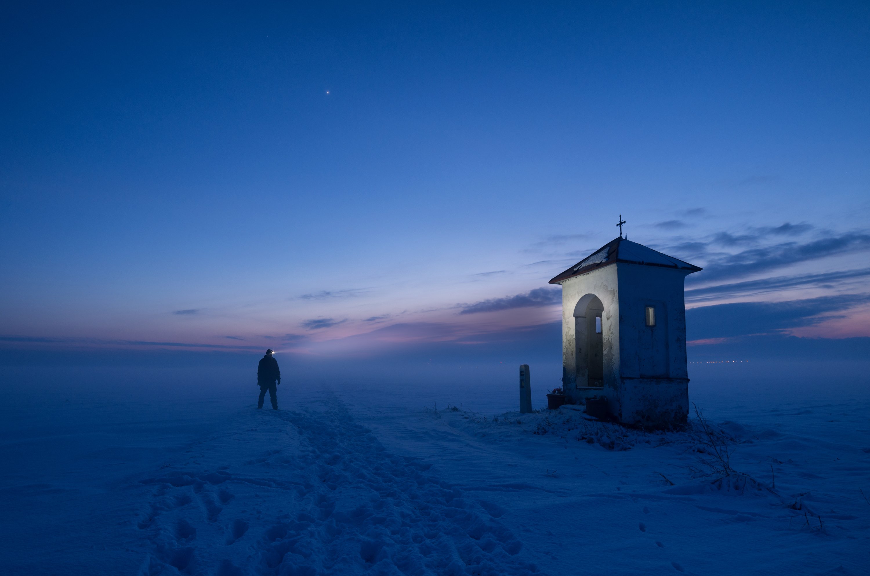 chapel, winter, men, night,,  Mirek Pruchnicki