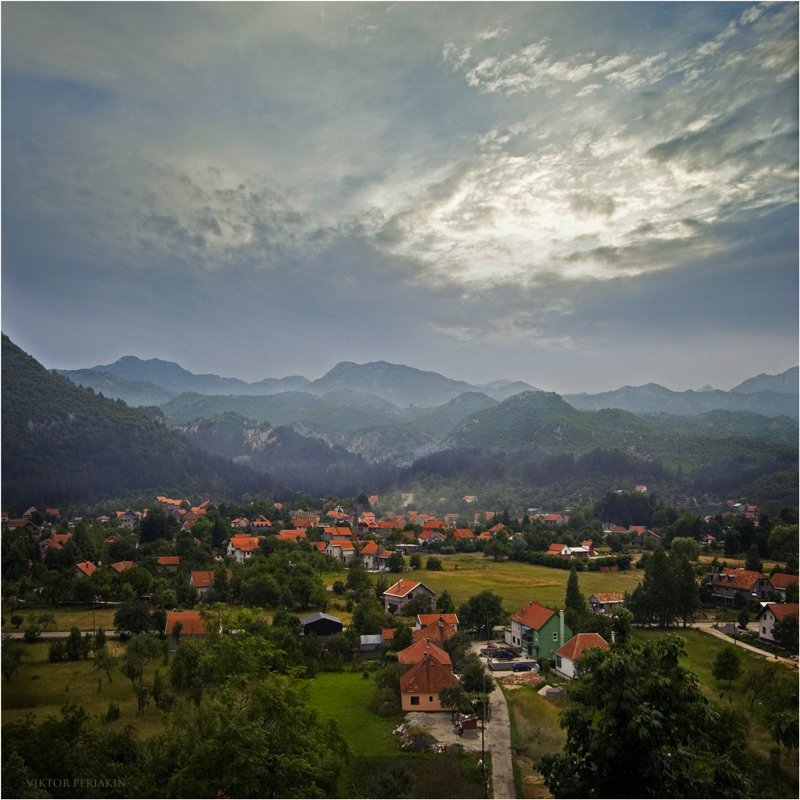 черногория , горы, туман, городок, Виктор Перякин