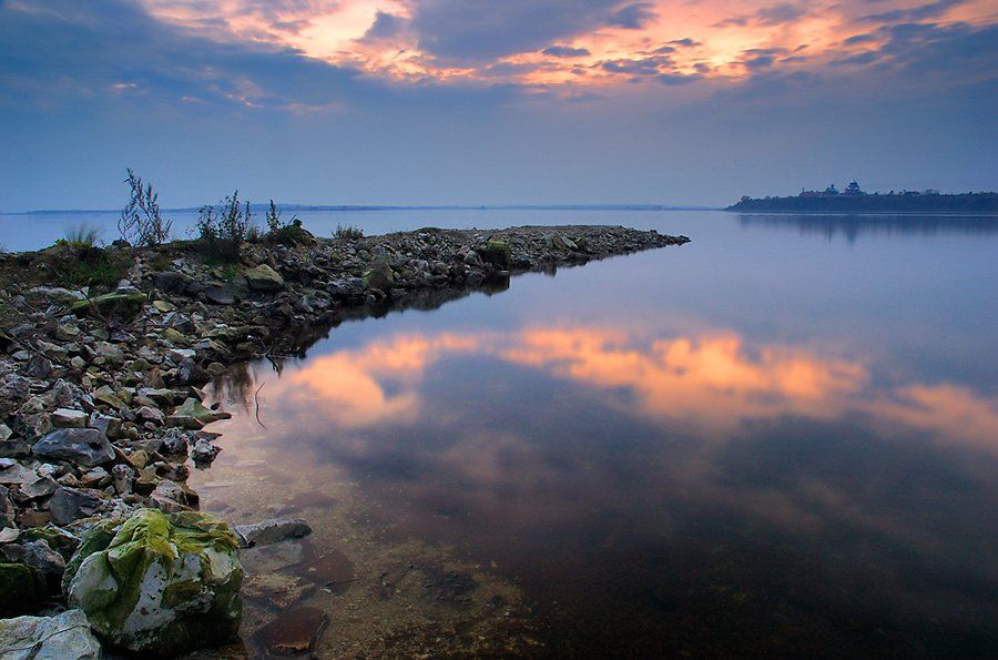 Остров буян белое море. Буян (остров, Красноярский край). Остров Буян фото. Остров Буян на Волге. Море Буян.