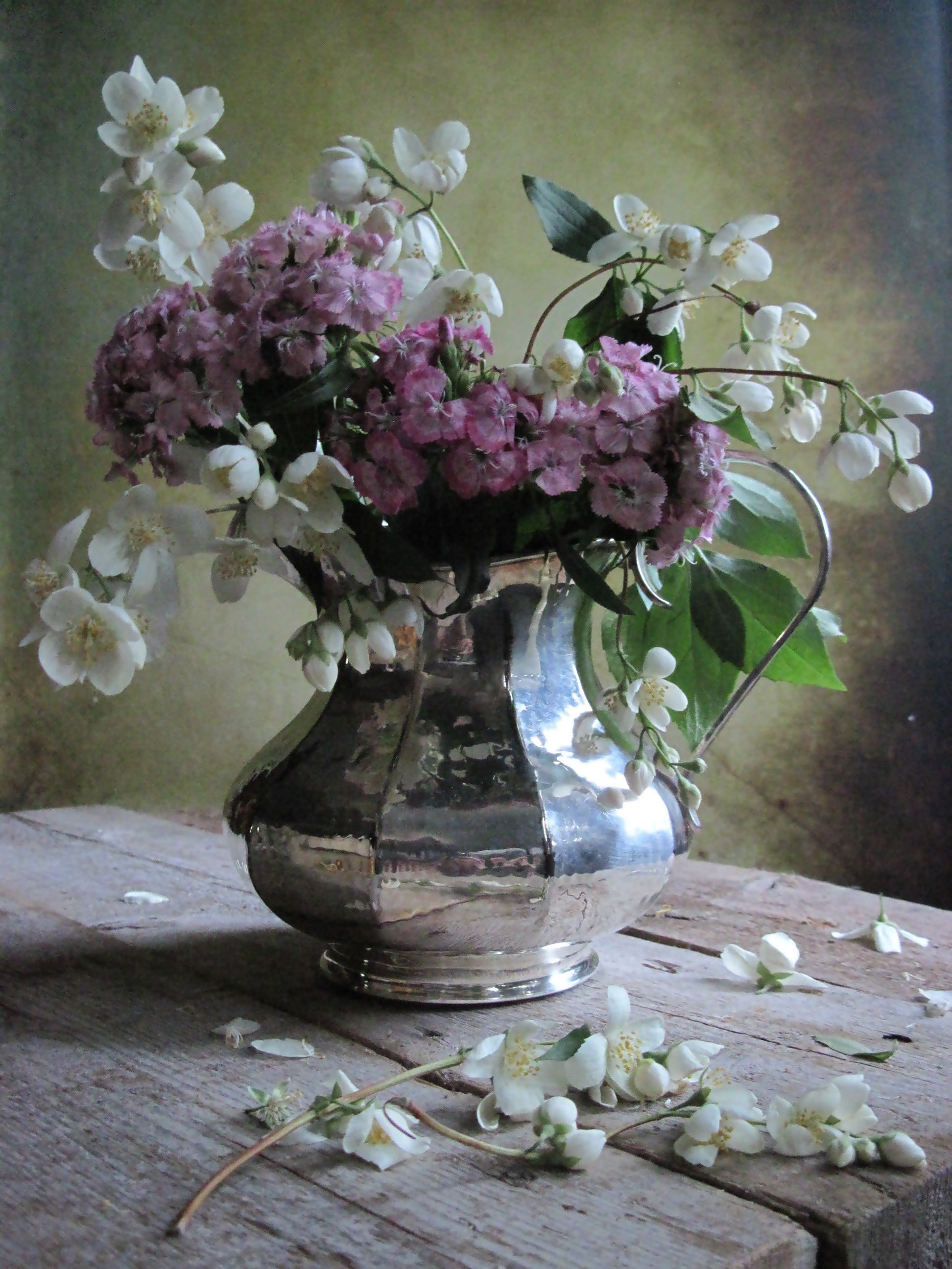 цветы, букет, жасмин, гвоздика, кувшин, винтаж, Наталия Тихомирова