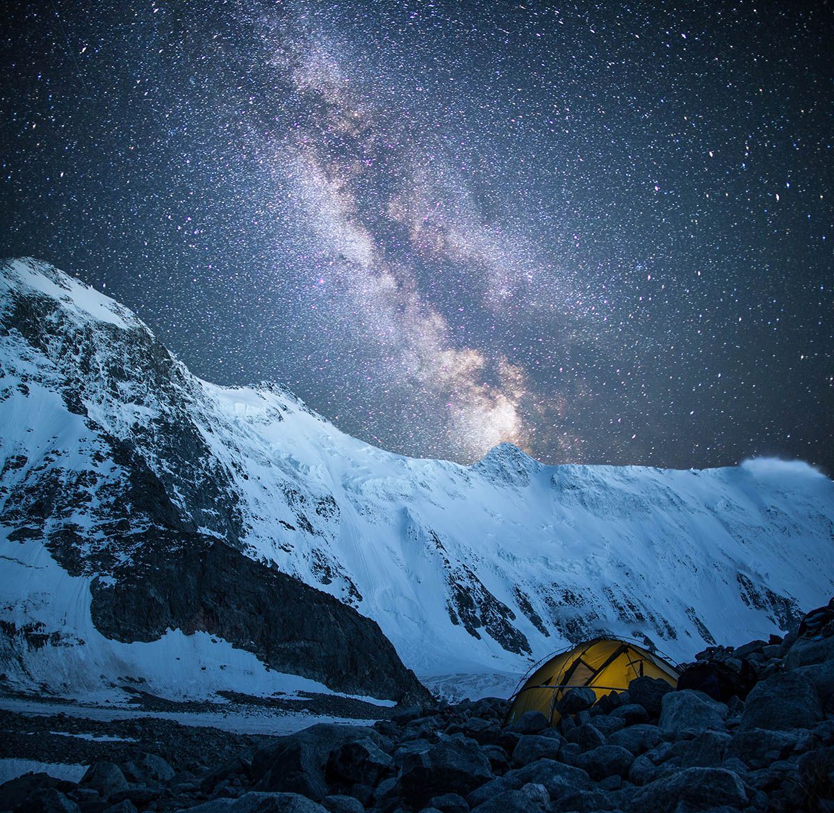 Ночное небо в горах Алтая