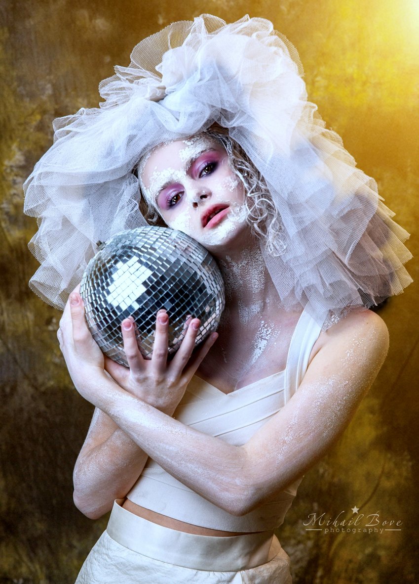 , Михаил Бове