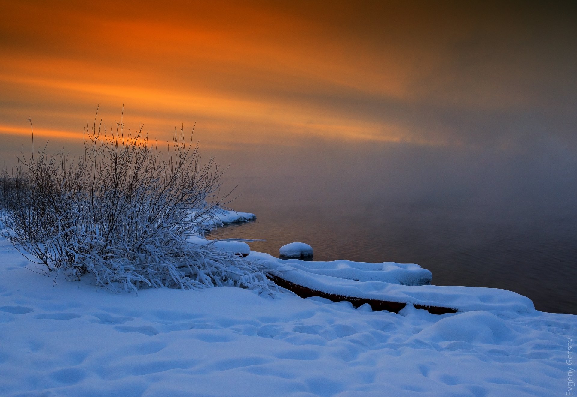 зима,пейзаж,лодка,озеро,снег,закат, Евгений Гецев