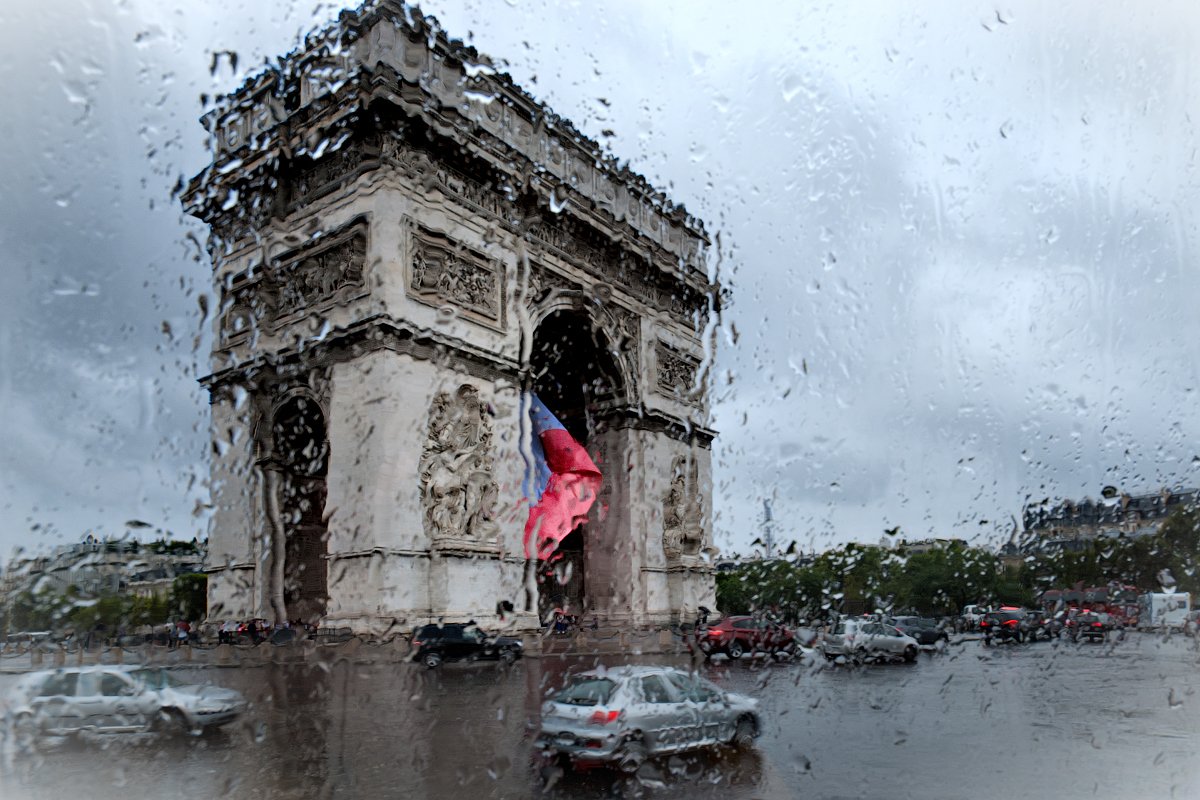 Дождь в париже: изображения без лицензионных платежей