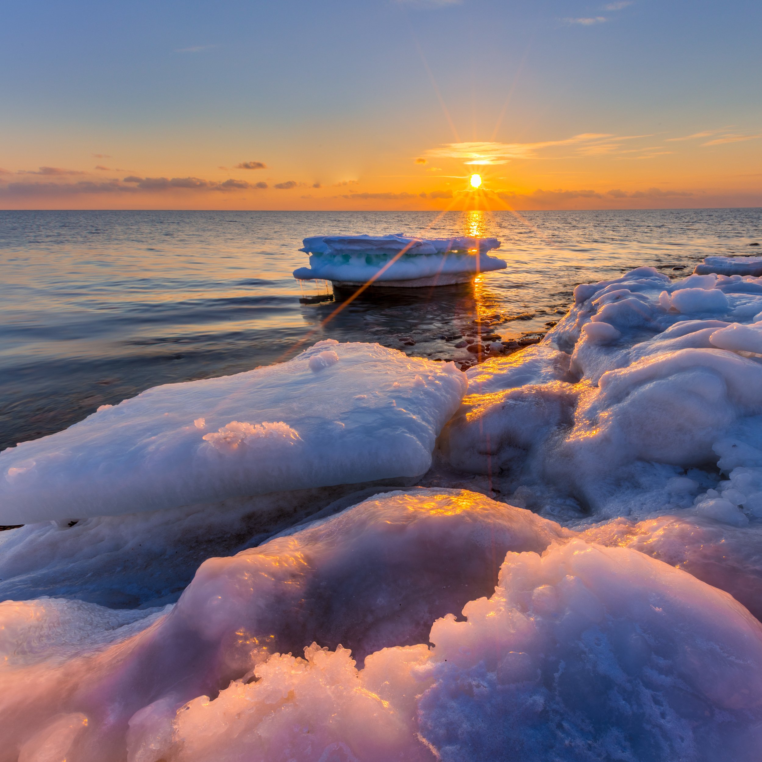 закат на белом море