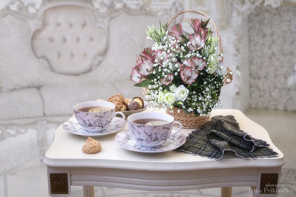 натюрморт, цветы, букет, чай, чайный столик, Ирина Приходько