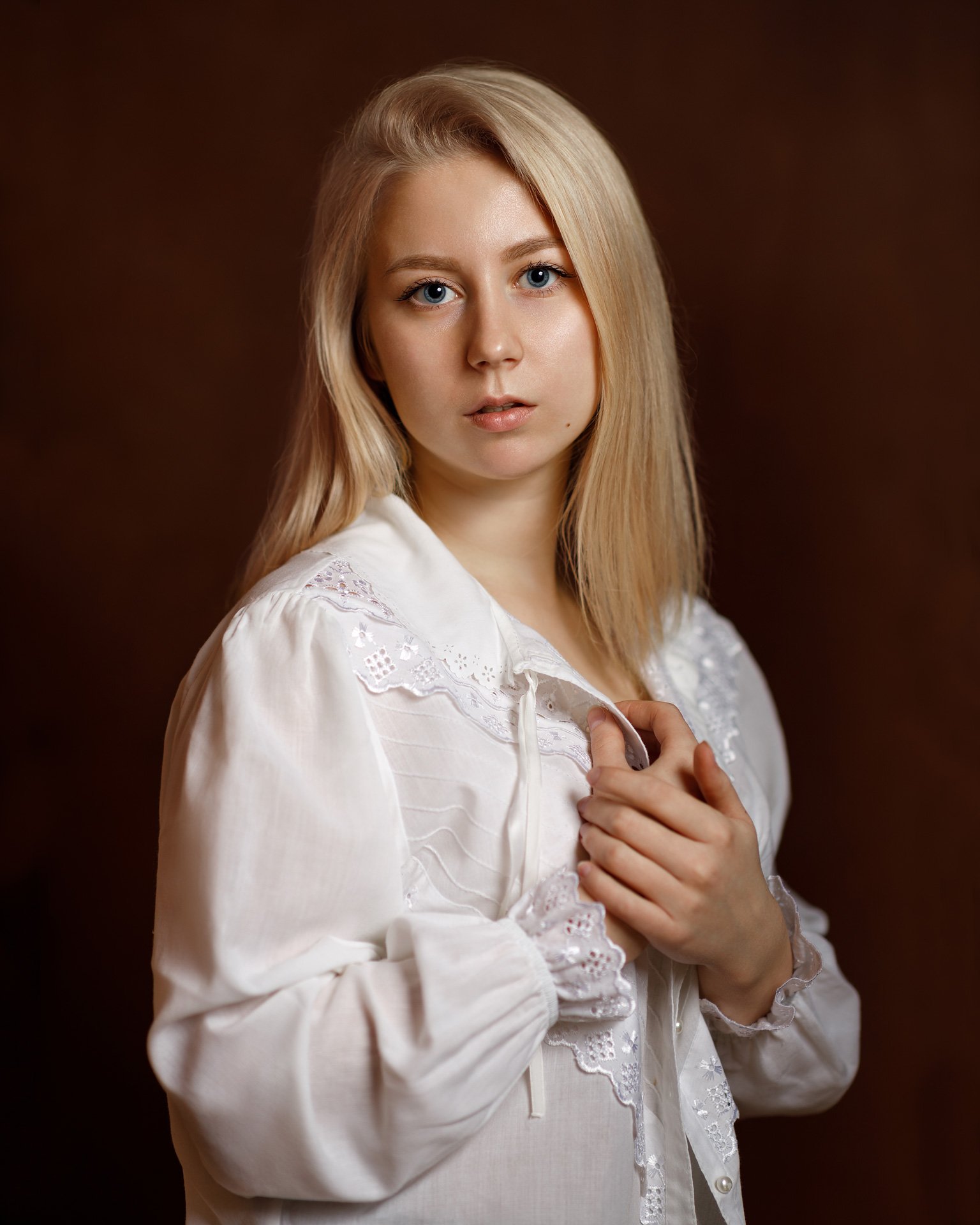 девушка взгляд портрет студия, Ксения Сергеева