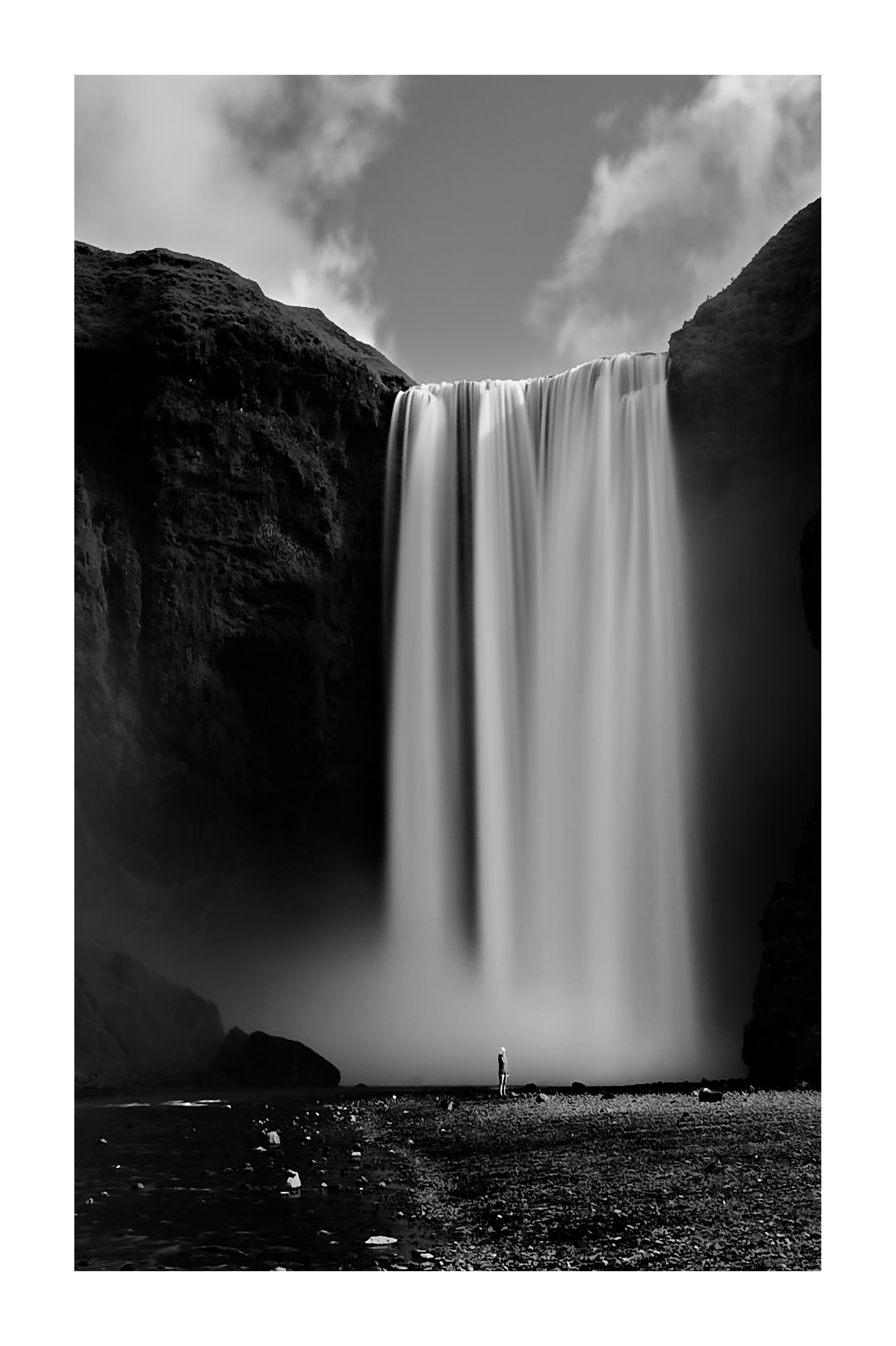 iceland waterfall people long exposure black and white, Felix Ostapenko