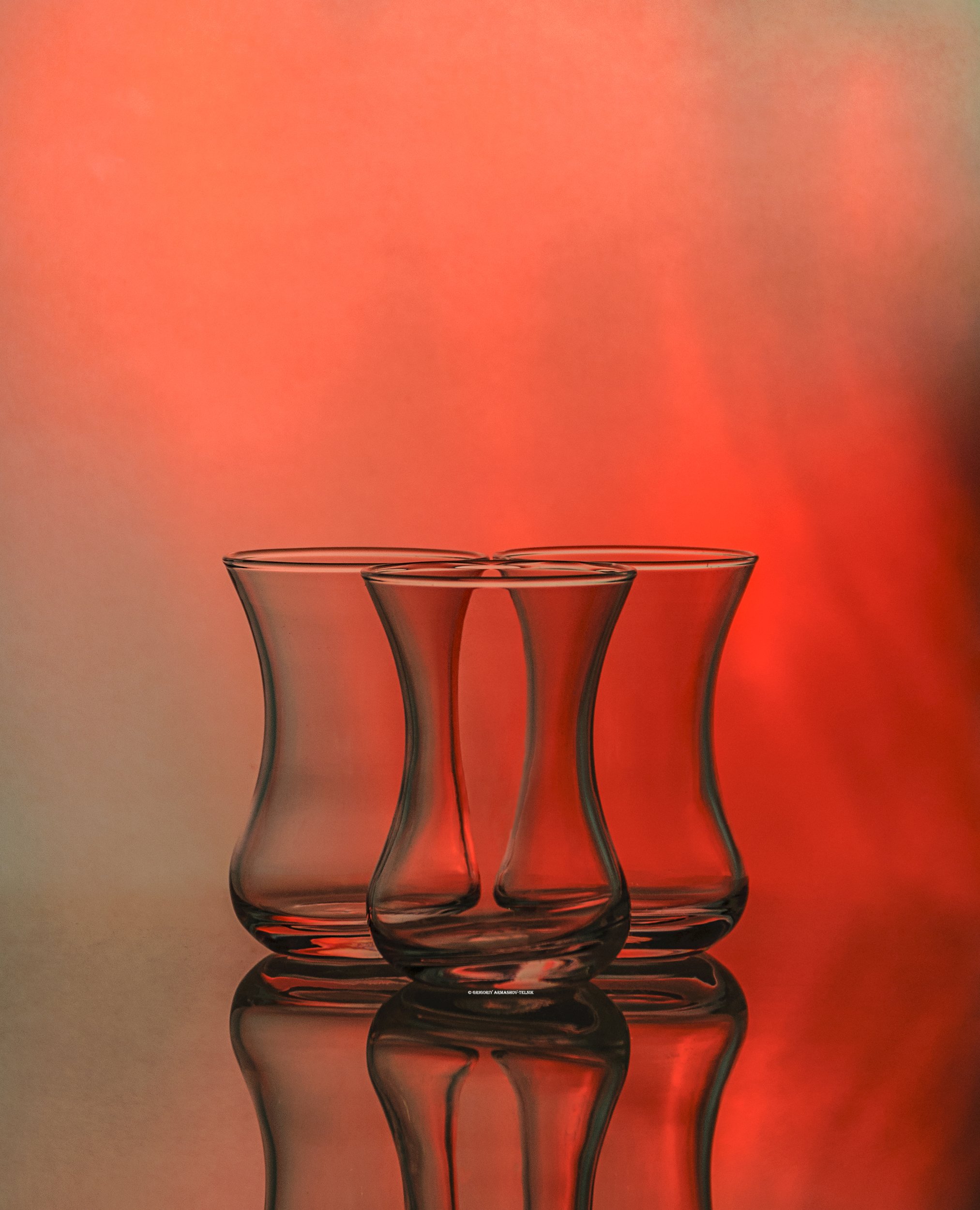 #съемкастекла #предметнаясъемка #red #reflection #glass #three #object, Армашов-Тельник Григорий