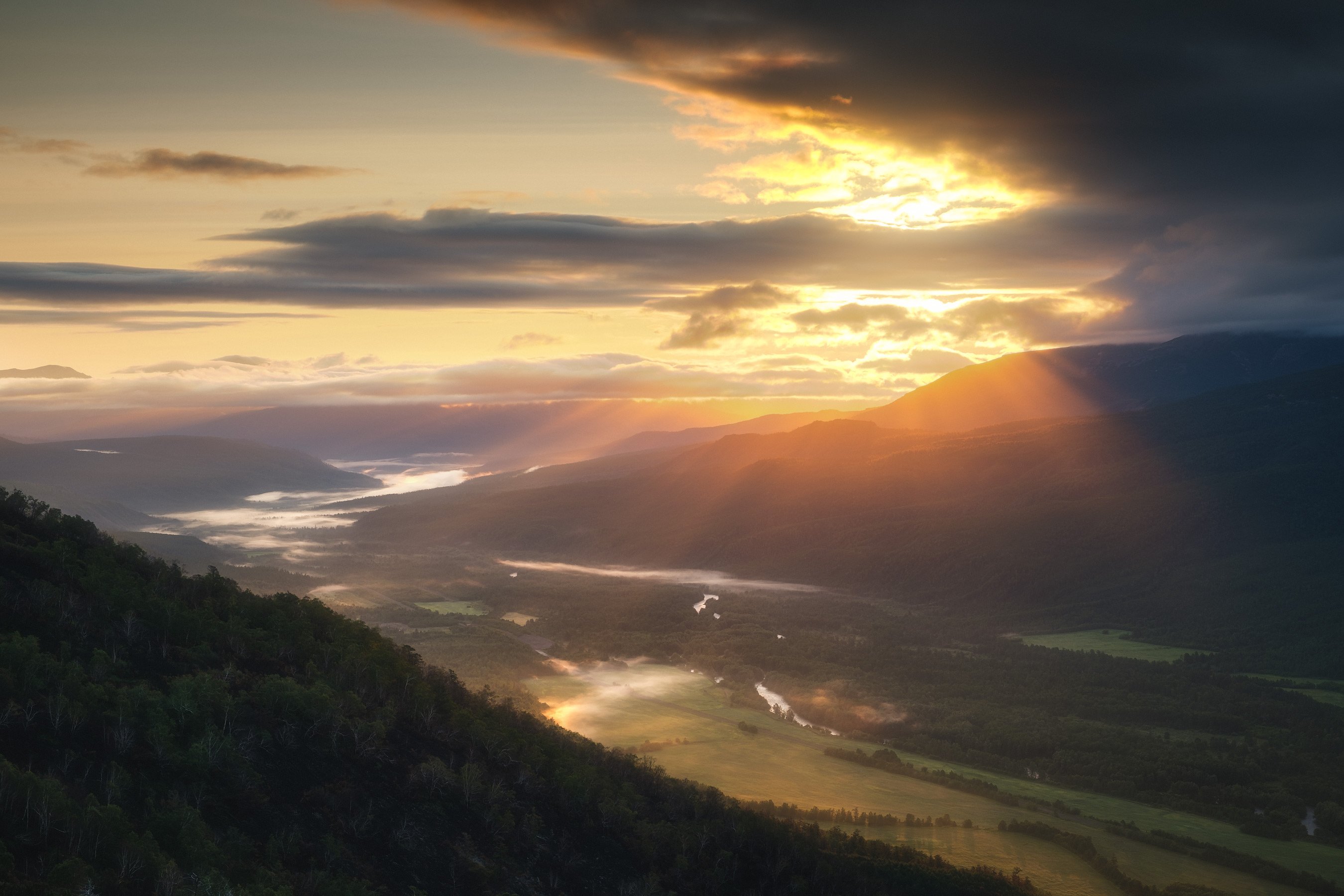 россия, камчатка, камчатский край, дальний восток, река, природа, пейзаж, лето, горы, долина, туман, рассвет, эссо,, Оборотов Алексей