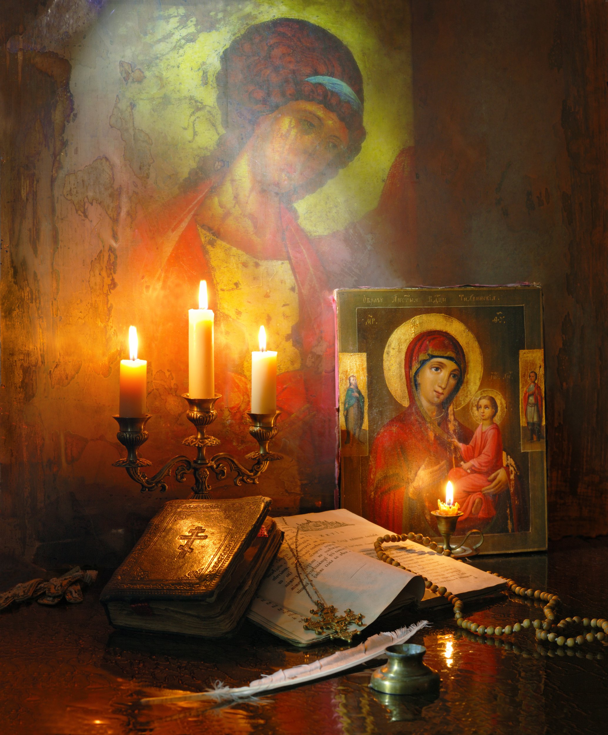 икона, свечи, Богородица, ангел, книги, религия, Андрей Морозов
