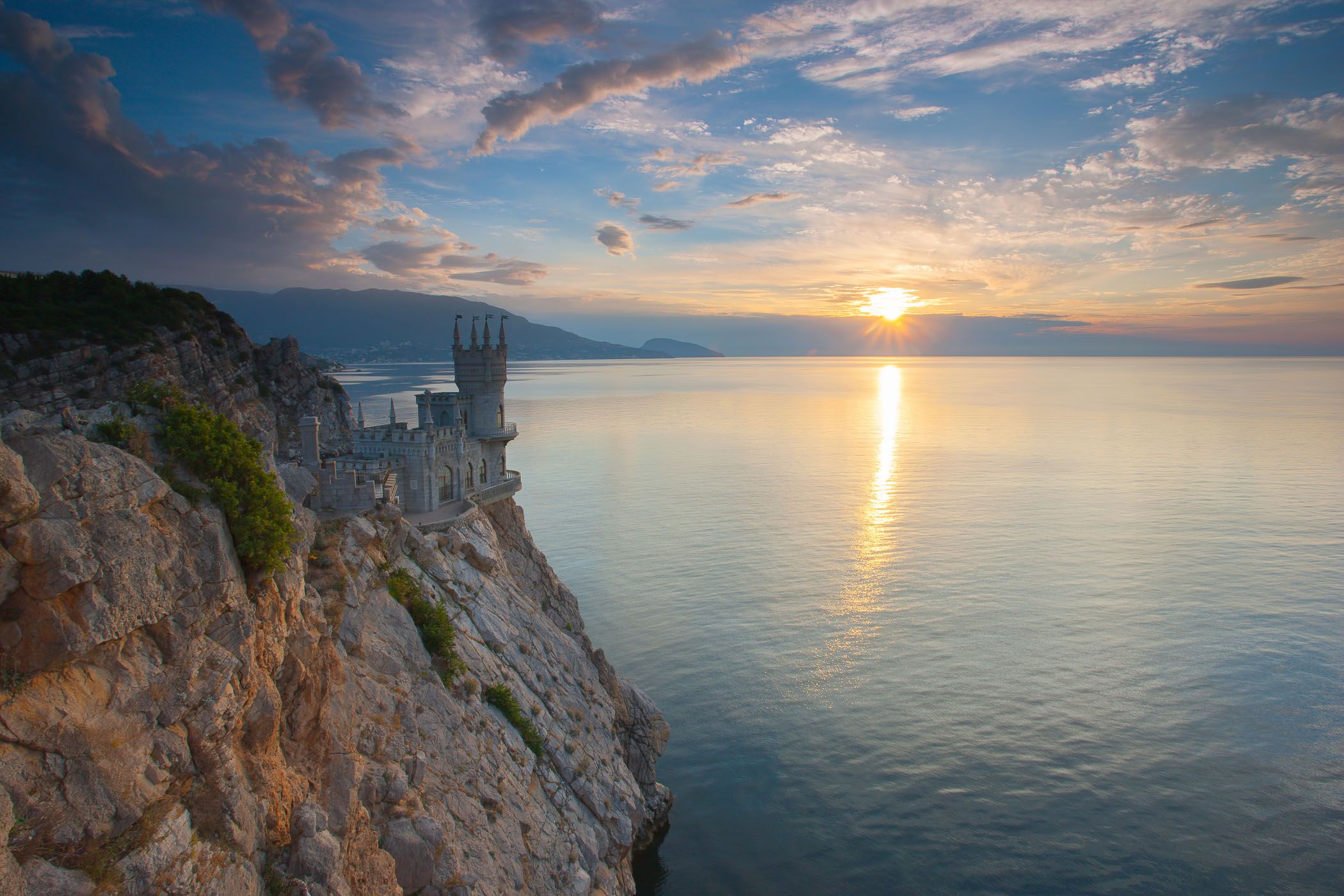 Черное море Крым Ласточкино гнездо