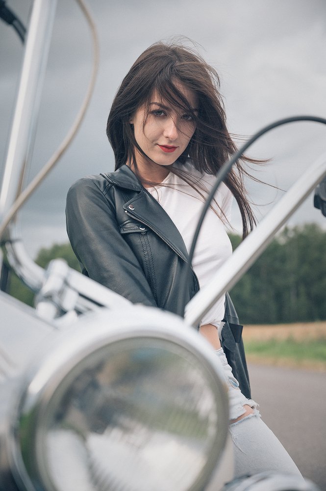 девушка, мотоцикл, портрет, Владислав Жуков