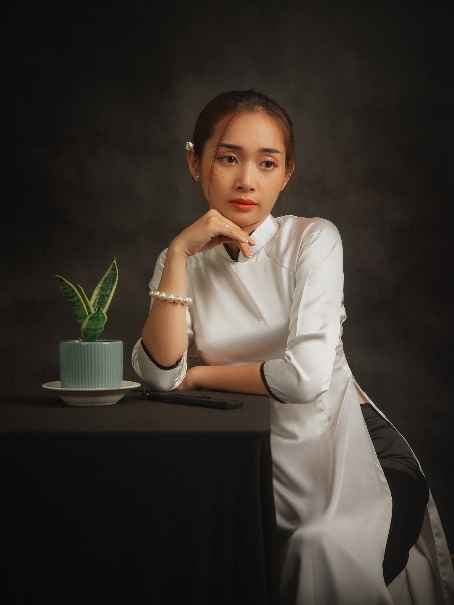 portrait, woman, female, beauty, face, vietnamese, asian, girl, studio, traditional dress, dress, white, Hoang Viet Nguyen