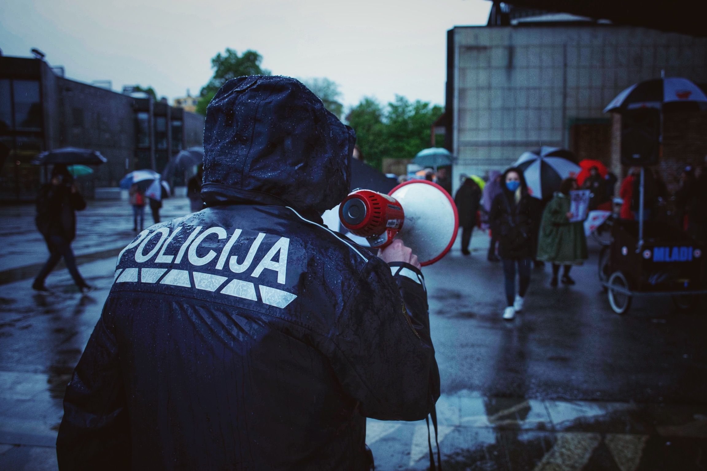 Photojournalism, press, photojournalists, riots, , Gašper Lešnik