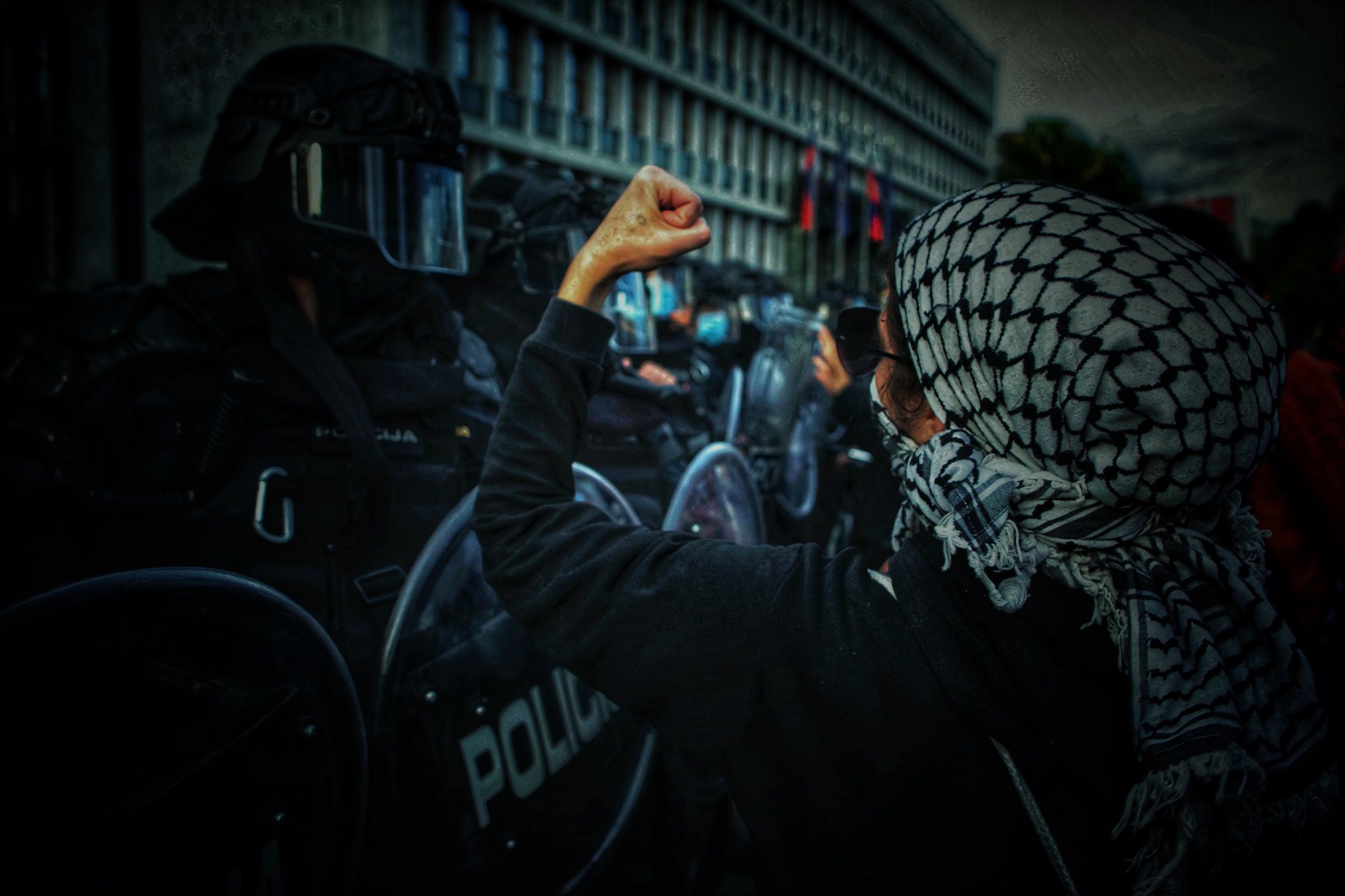 photojournalism press uprising protesters, Gašper Lešnik