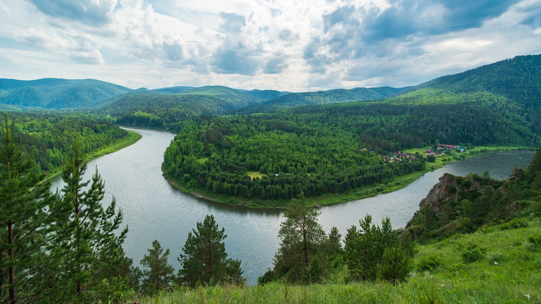 Самый крупный приток енисея. Манские озера Красноярский край. Красноярский край летом лес. Притоки маны Красноярск. Зелёный мир Красноярск.