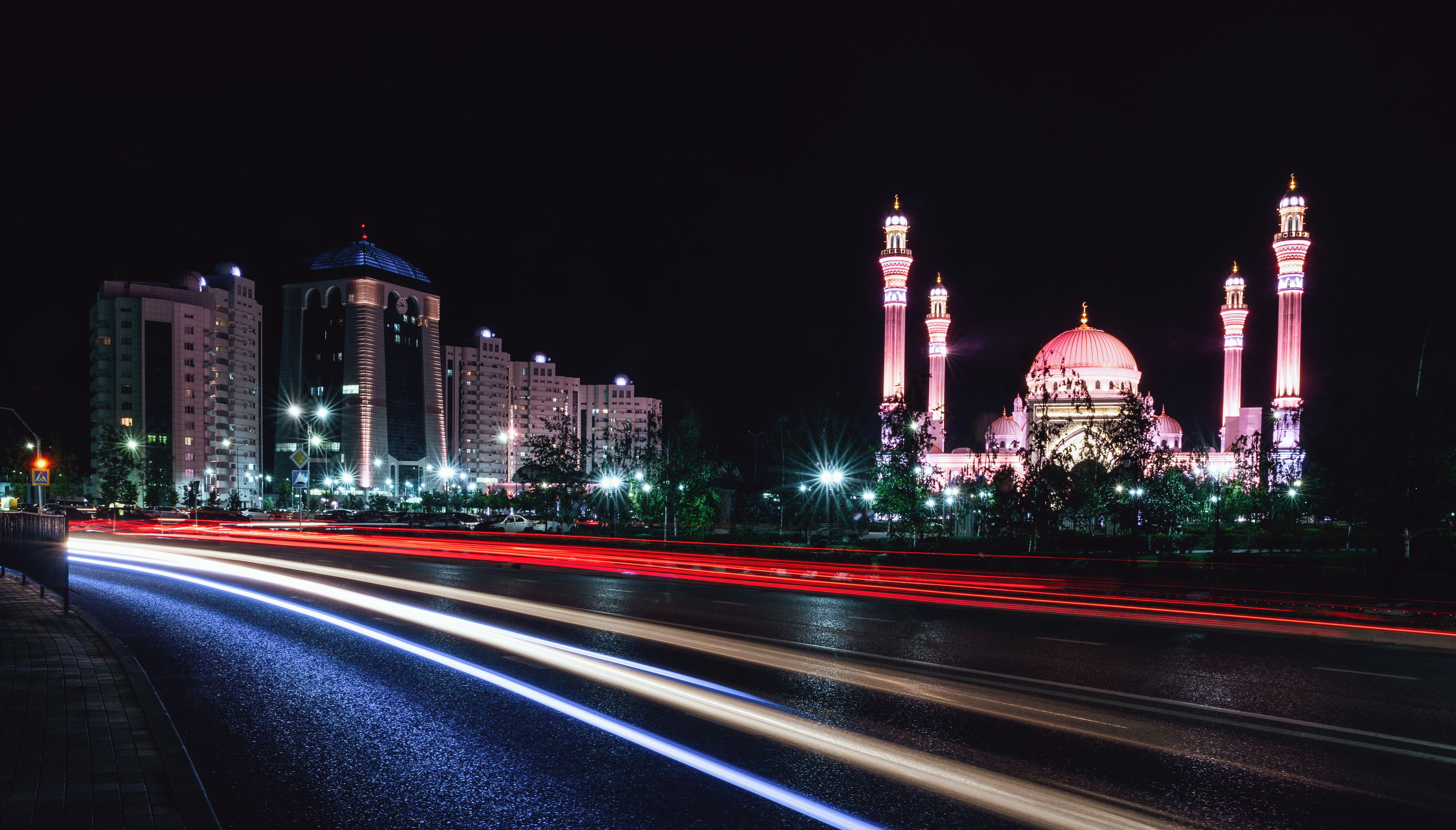 street traffic chechnya lights mosque road night, Егор Бугримов