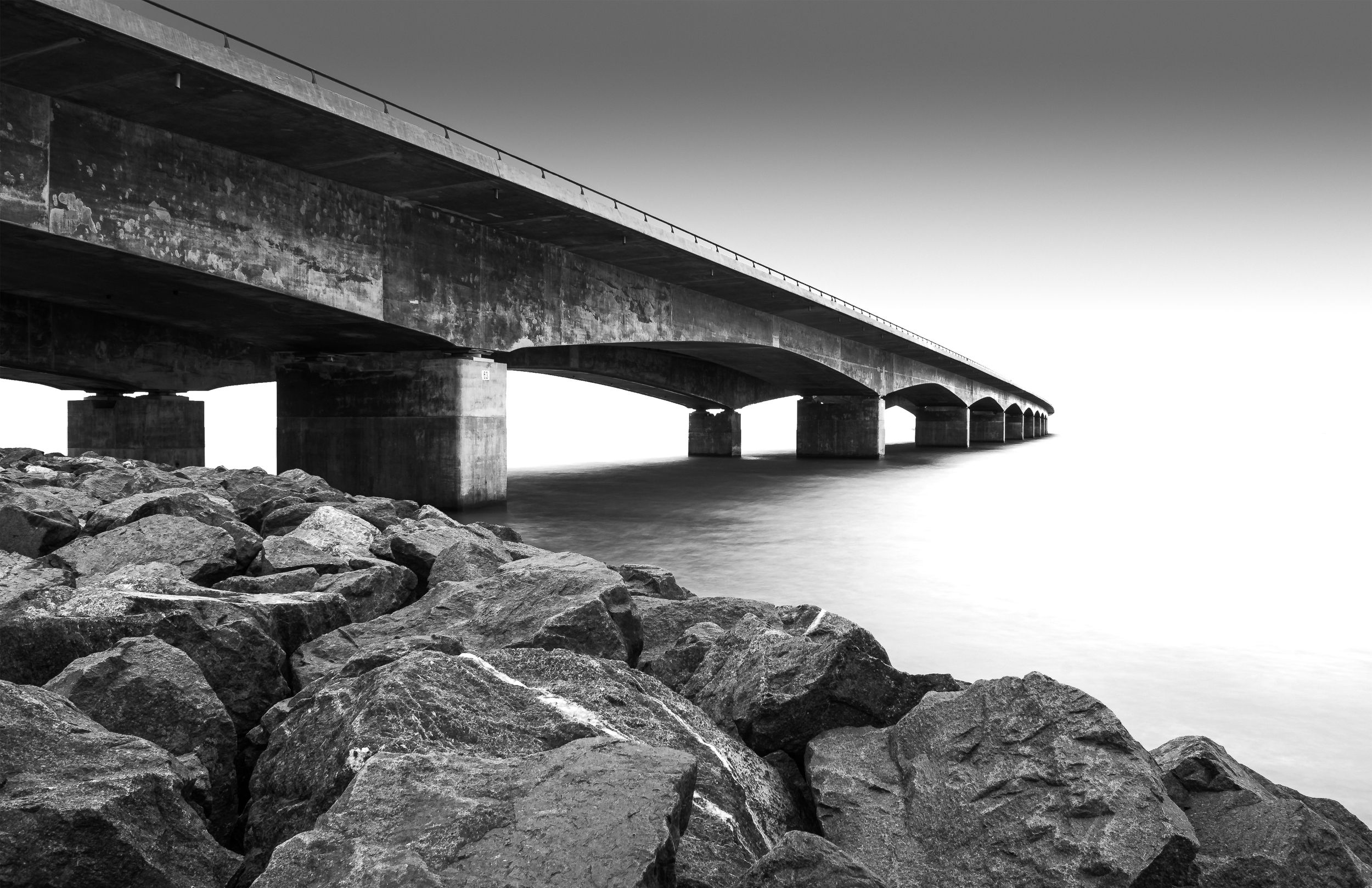 мост, черно-белое, строение, архитектура, вода, Константин Костин