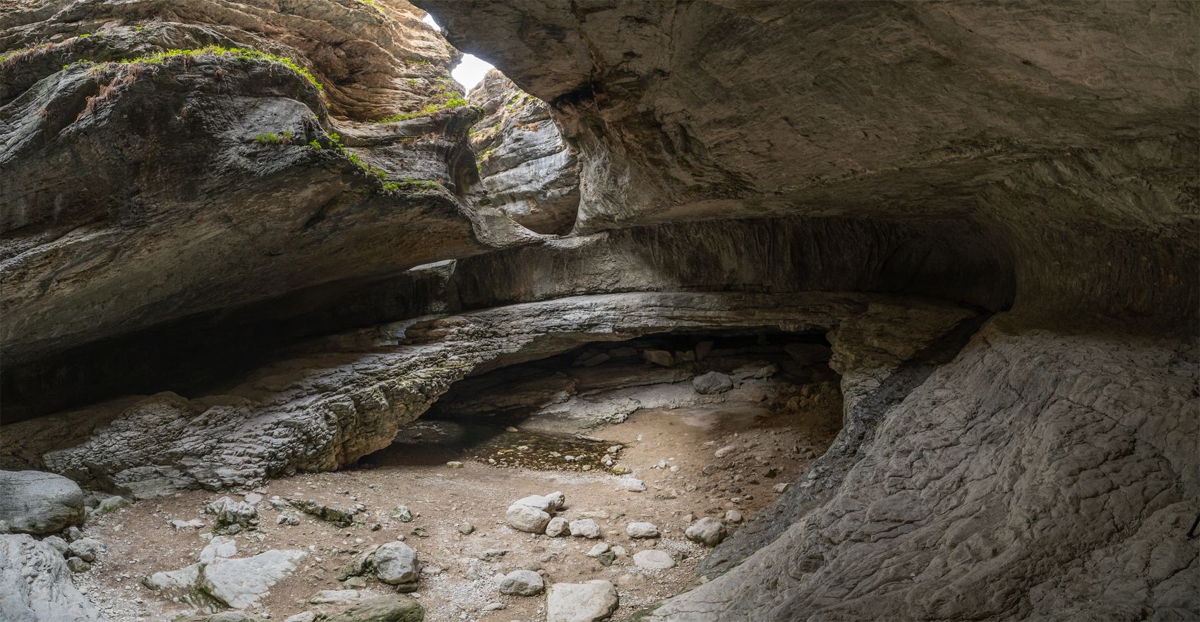 Пещера салтинского водопада,Дагестан. Салтинский водопад, Виктор Пацар