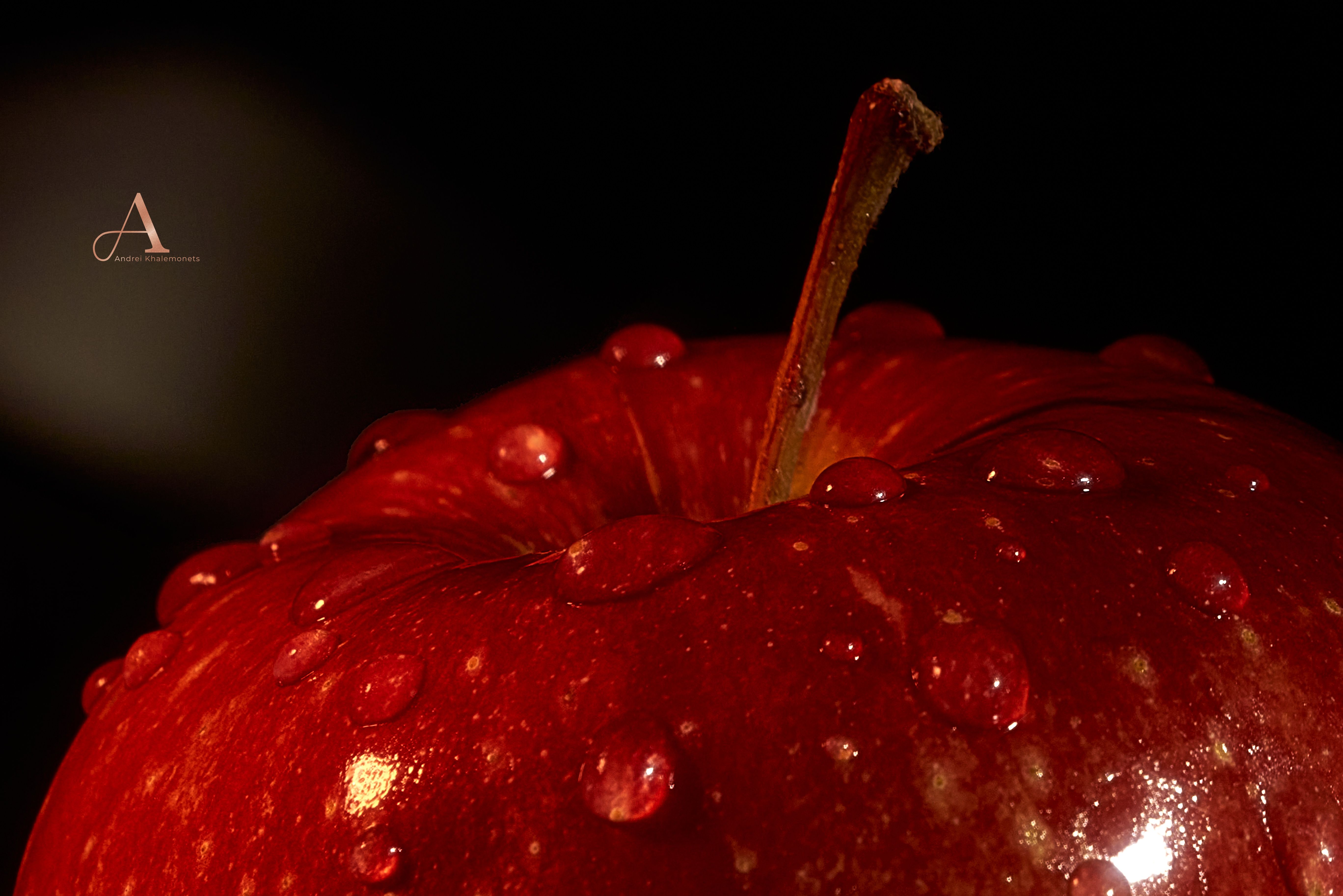 apple macro water dots red close up, Андрей Халемонец
