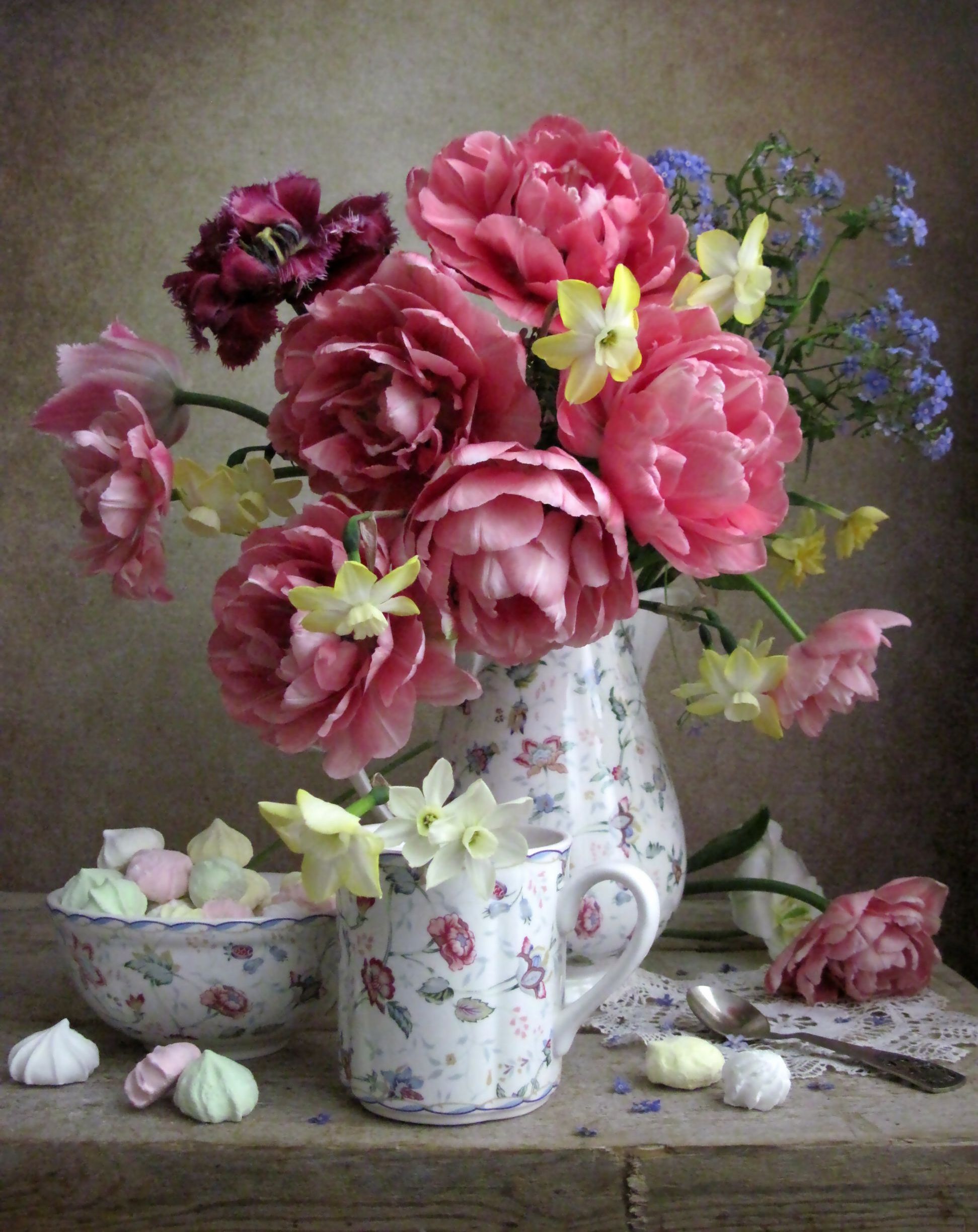 цветы, букет, тюльпаны, нарциссы, незабудки, фарфор, сладости, Наталия Тихомирова