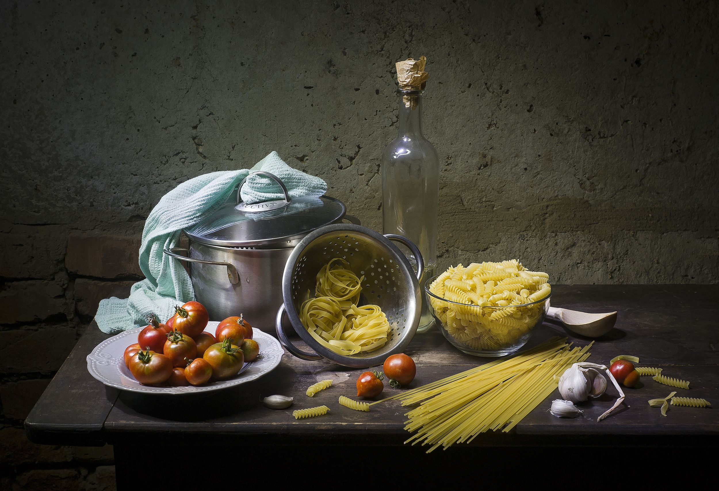 спагетти, помидоры, макароны, чеснок, кастрюля, Оксана Евкодимова