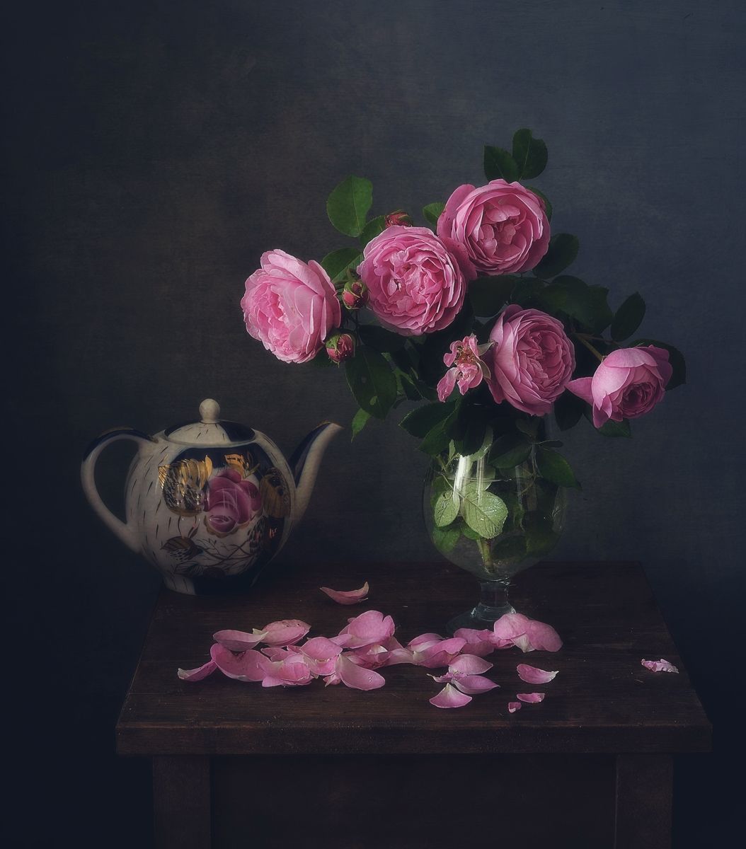 натюрморт,композиция,цветы,розы,чайник, Наталия К