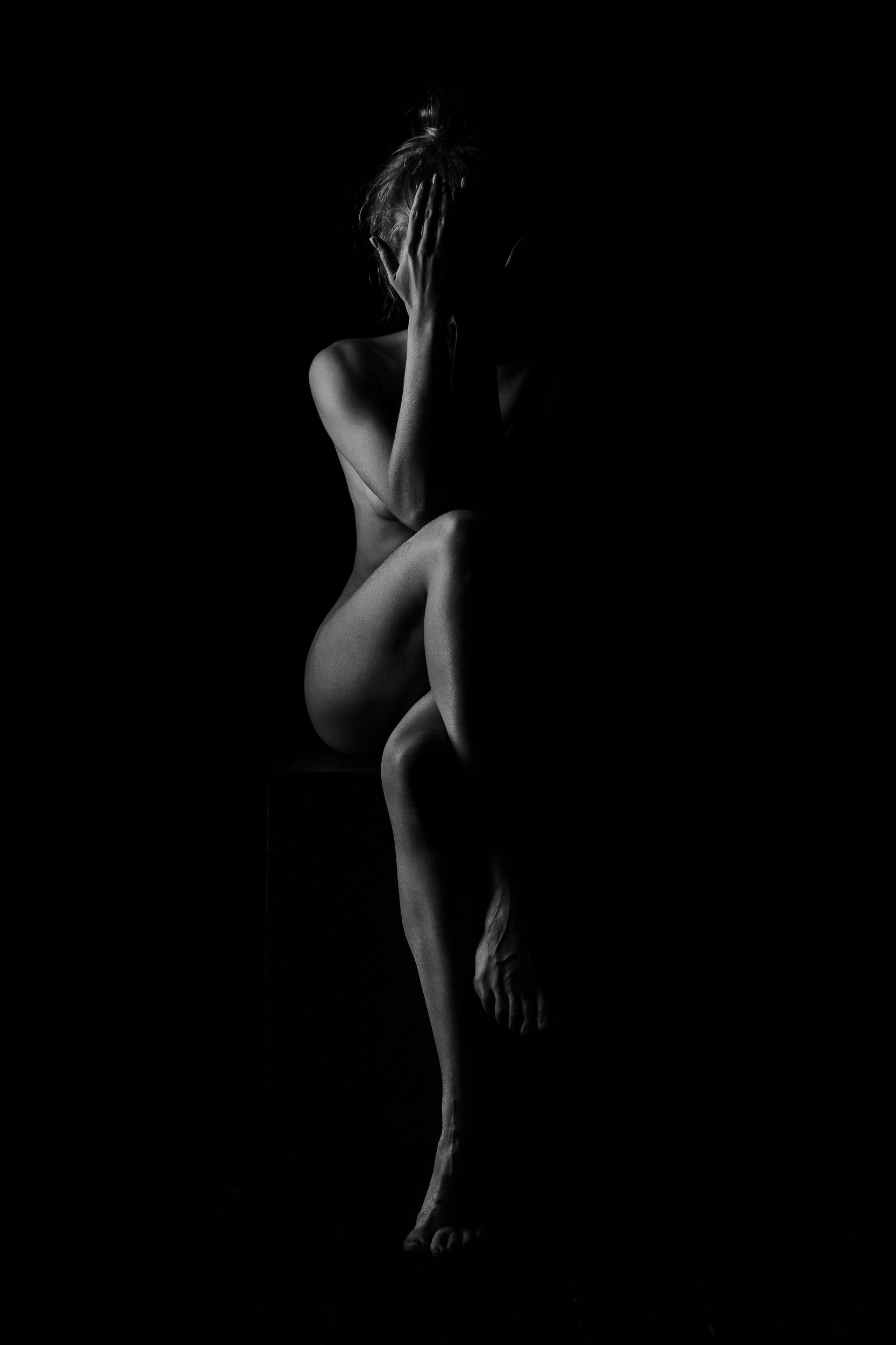 девушка портрет черно-белое ню эротика красота тело тень, Сергей Юдин