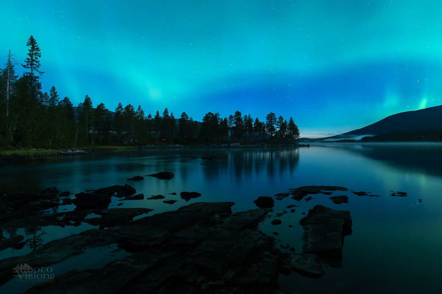 aurora,northern norway,norway,norwegian,night,nigt time,lake,night sky, Adrian Szatewicz