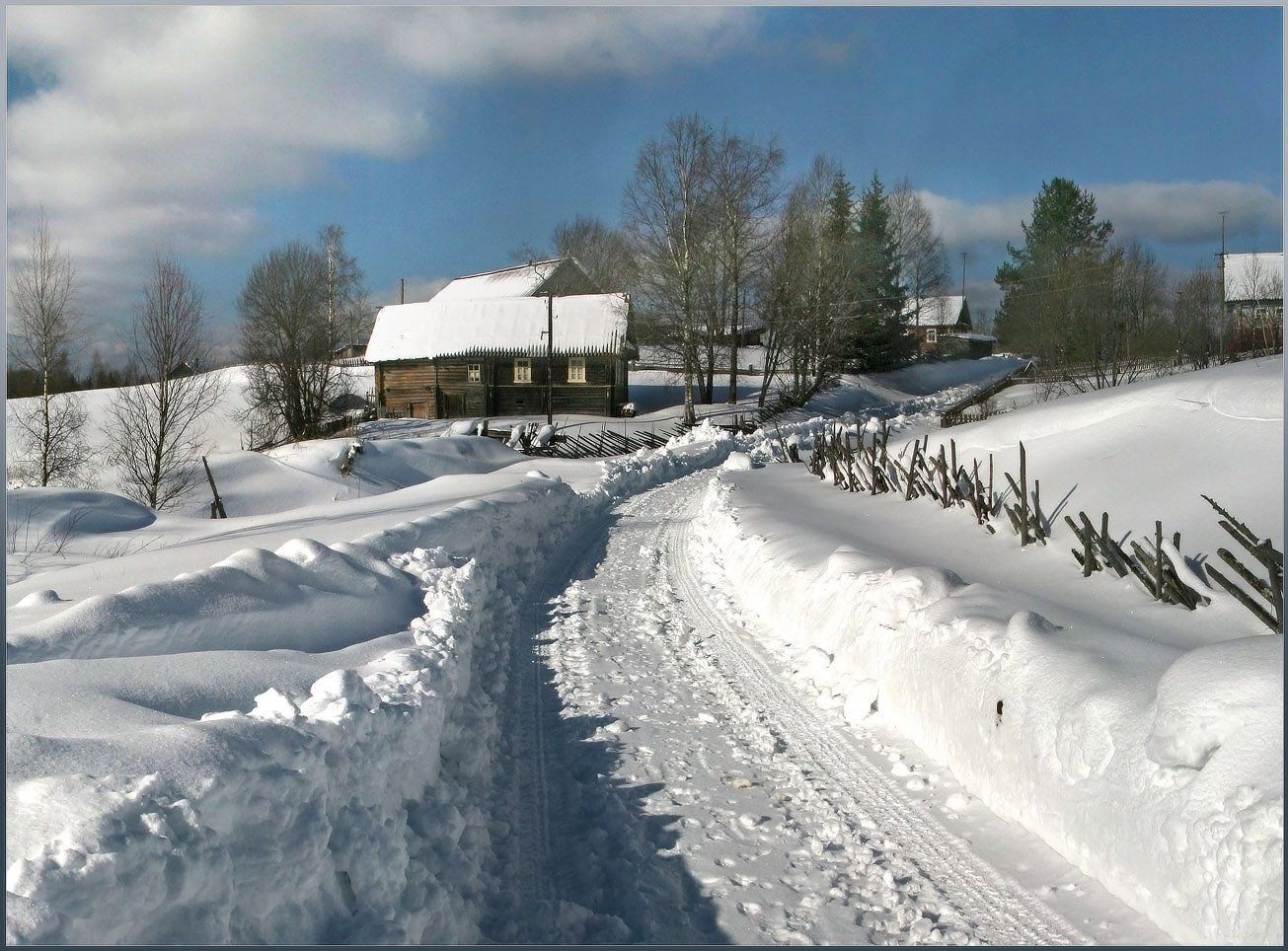 Сельская дорога зимой