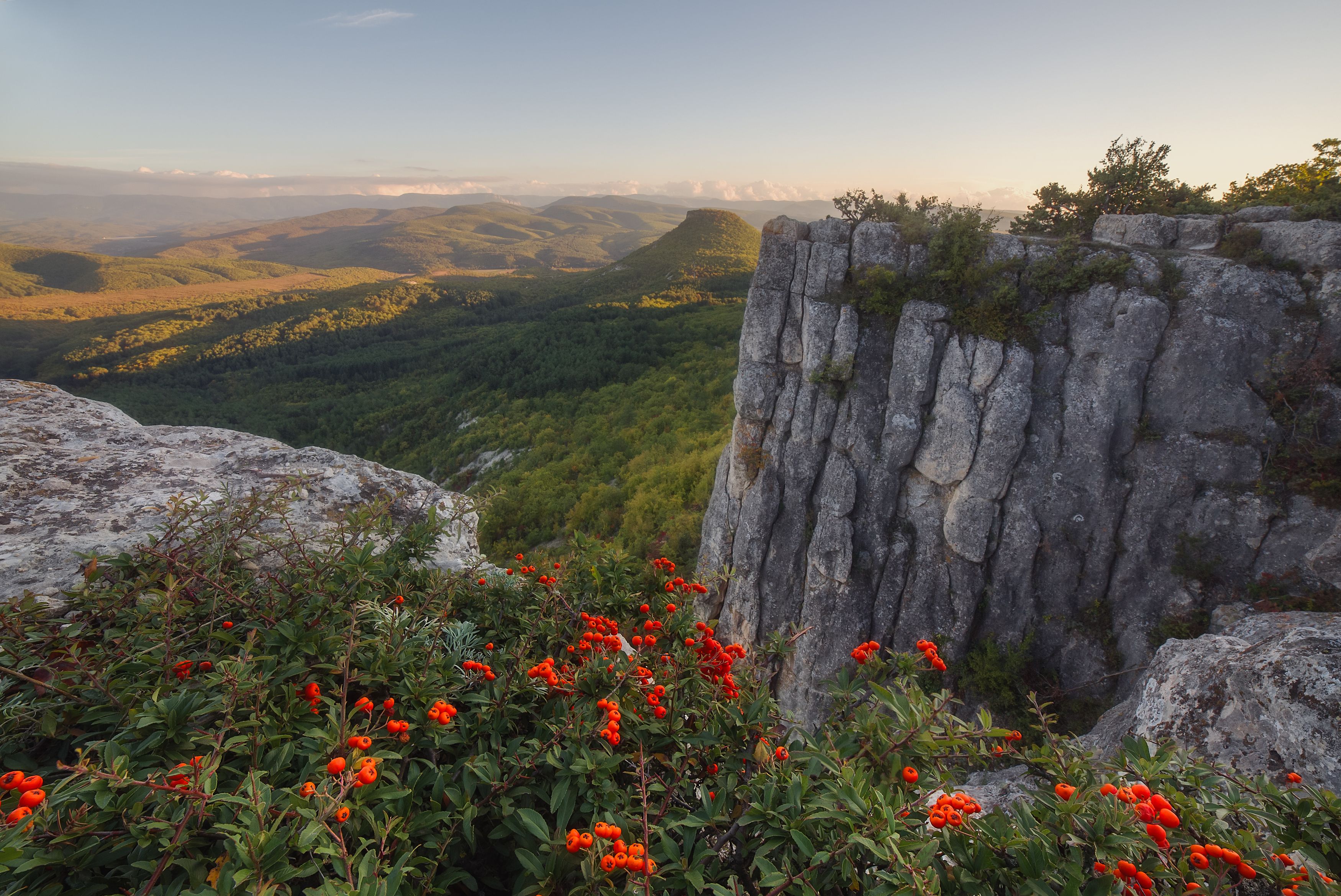 крым, бахчисарай, пещерный город, пейзаж, осень, горы, закат, вечер, чуфут-кале, тепе-кермен, Екатерина Дмитренко