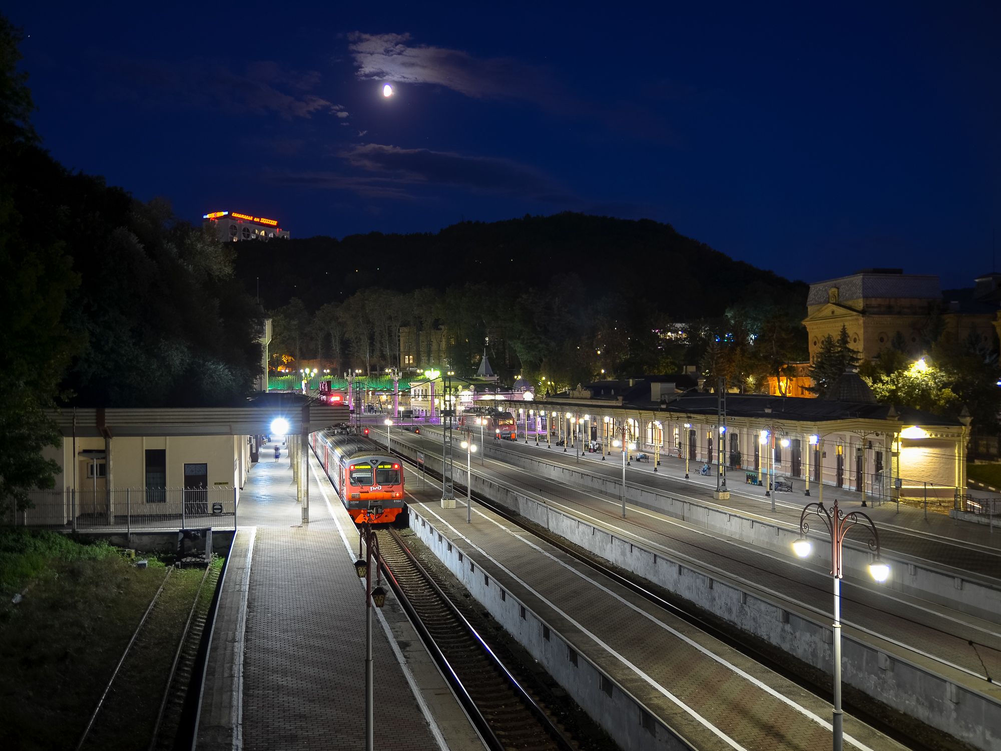 город, архитектура, кисловодск, вечер, фотография, вокзал, Валерий Верещако