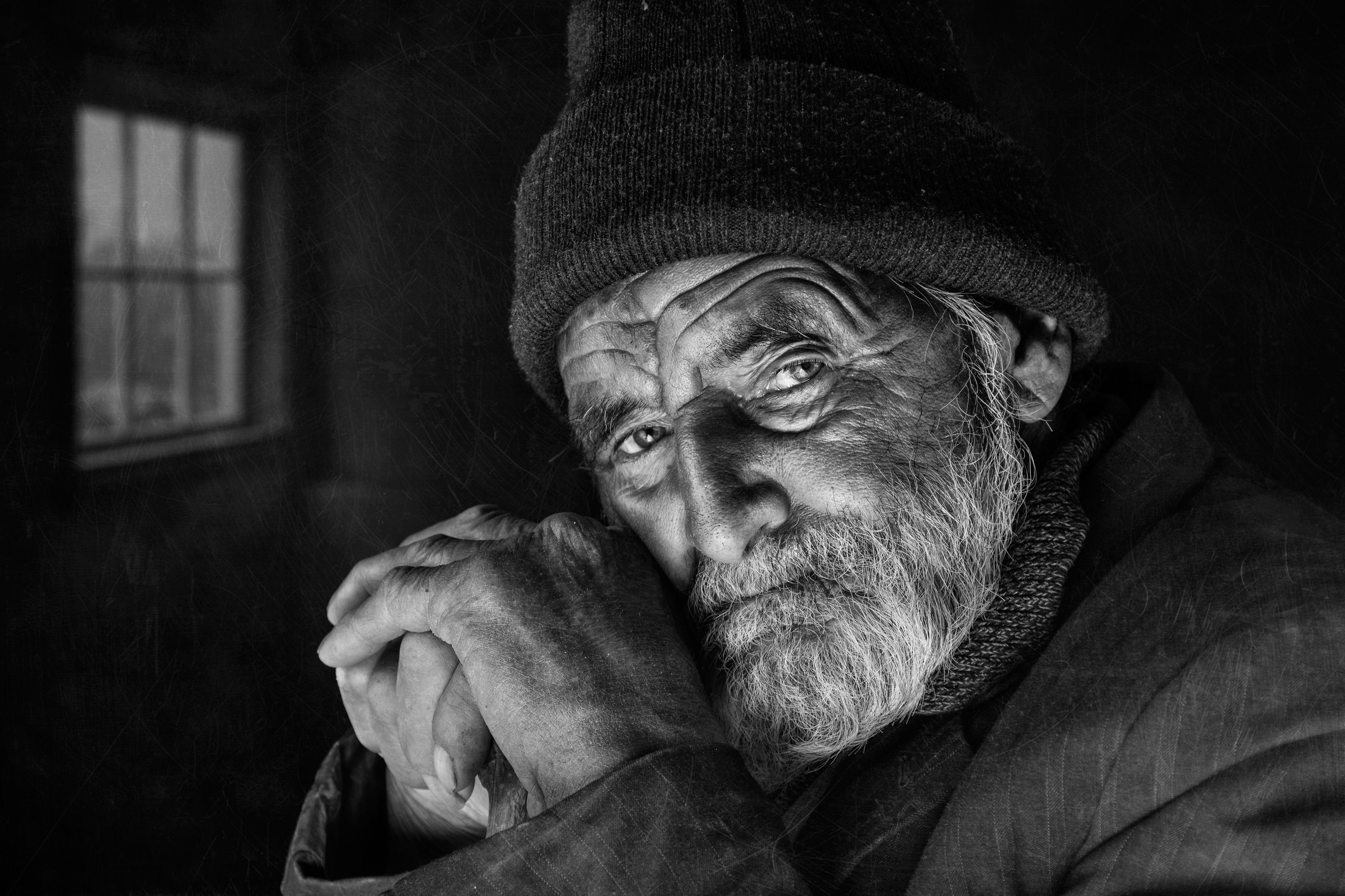 #portrait   #people  #man #eye #look #hand #window, Mehdi Zavvar