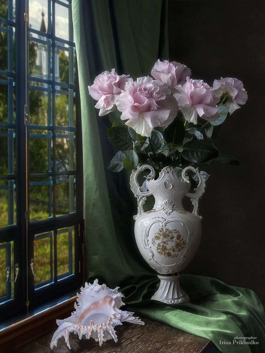 натюрморт, букет, розы, морская раковина, старинная ваза, фотокартина, Ирина Приходько