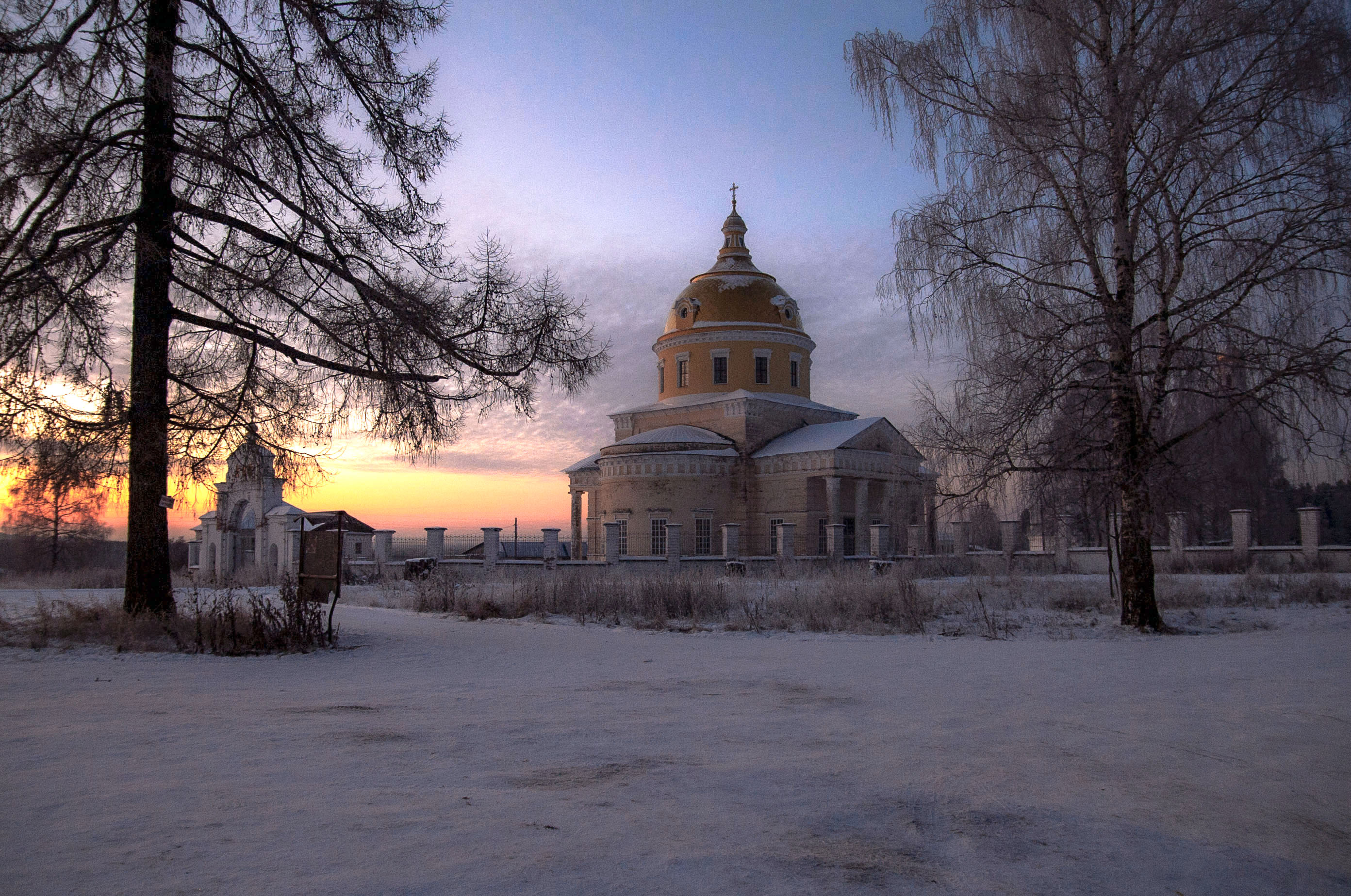 село, пейзаж, церковь, рассвет, осень, снег, Андрей Малыгин