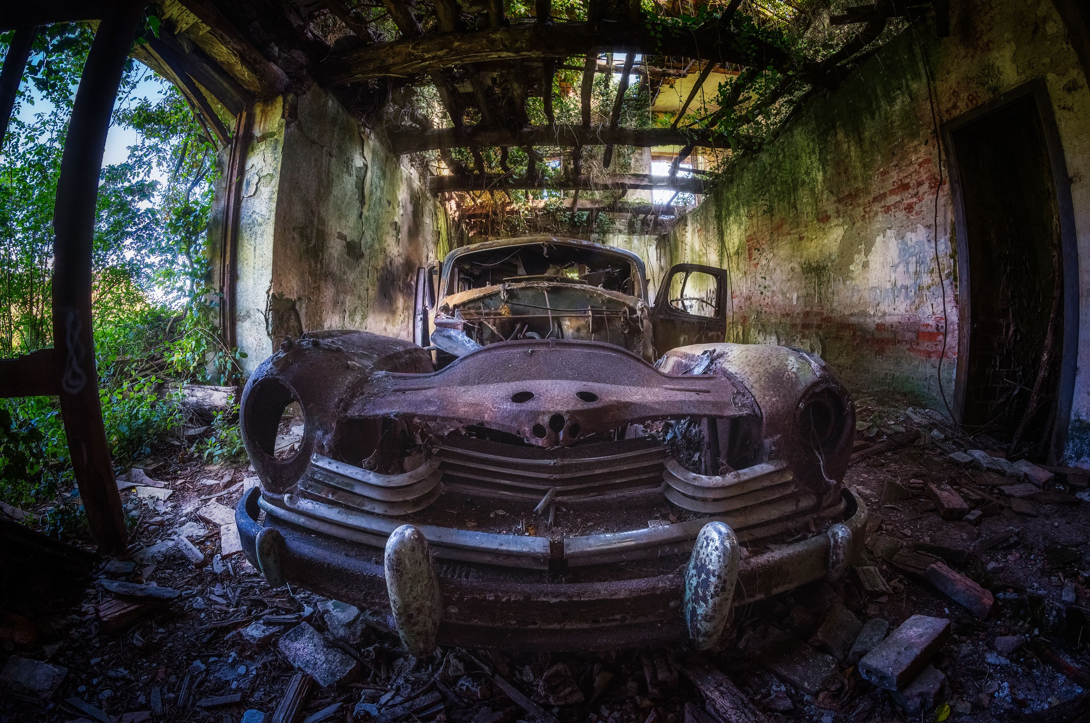 car oldcar garage abandoned urbex, SORAYA SAMPEDRO